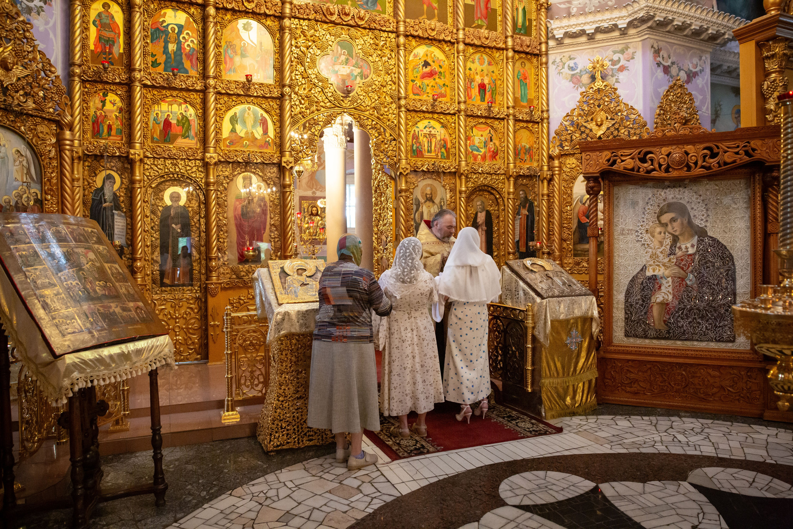 Крещение Амелии. Храм Рождества Христова в с. Михалево. Семейный и детский фотограф Анна Петракова