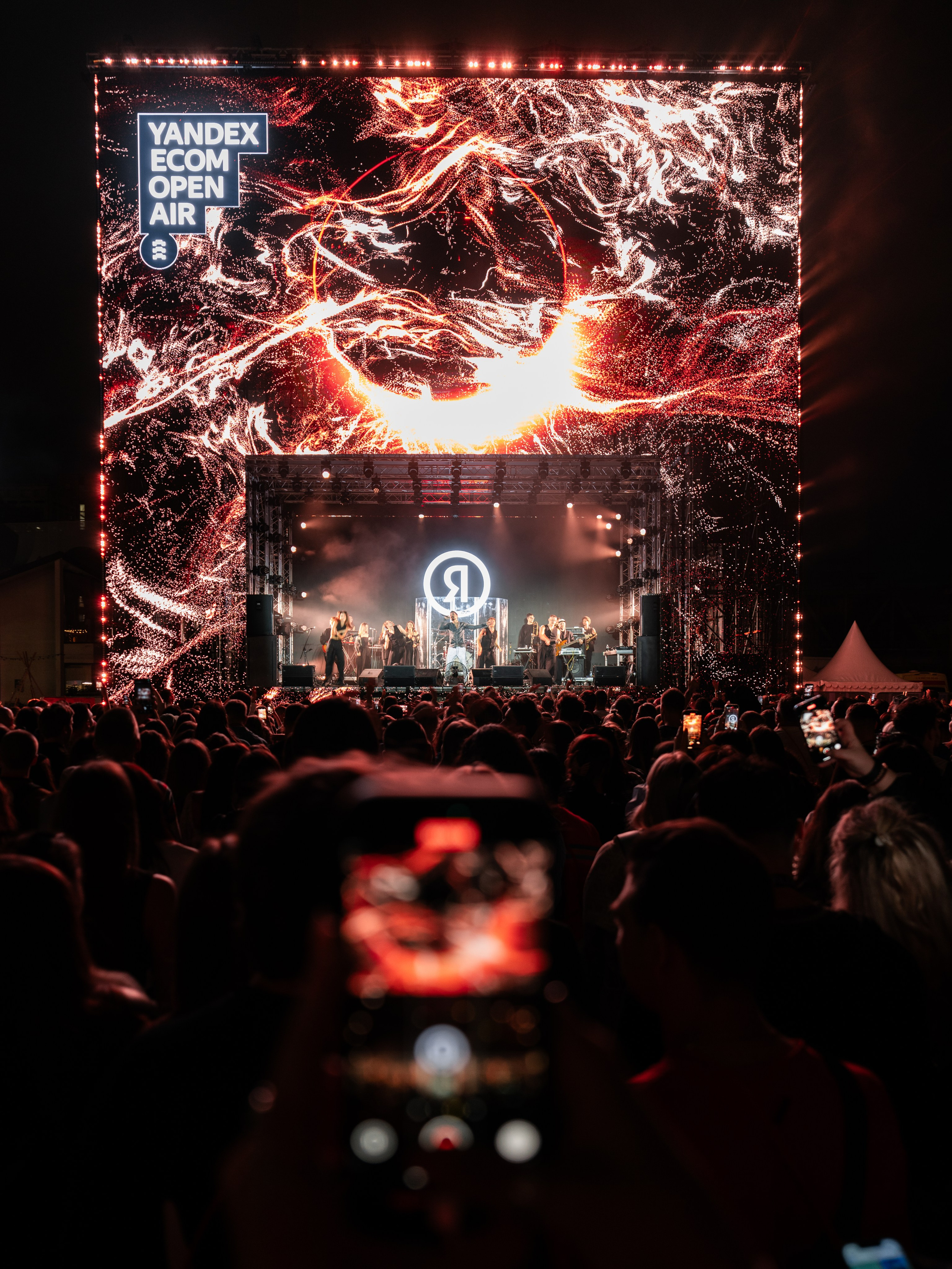 YANDEX ECOM STAGE, FORMATE. @tomrus: Рустам Шагиморданов — фотограф