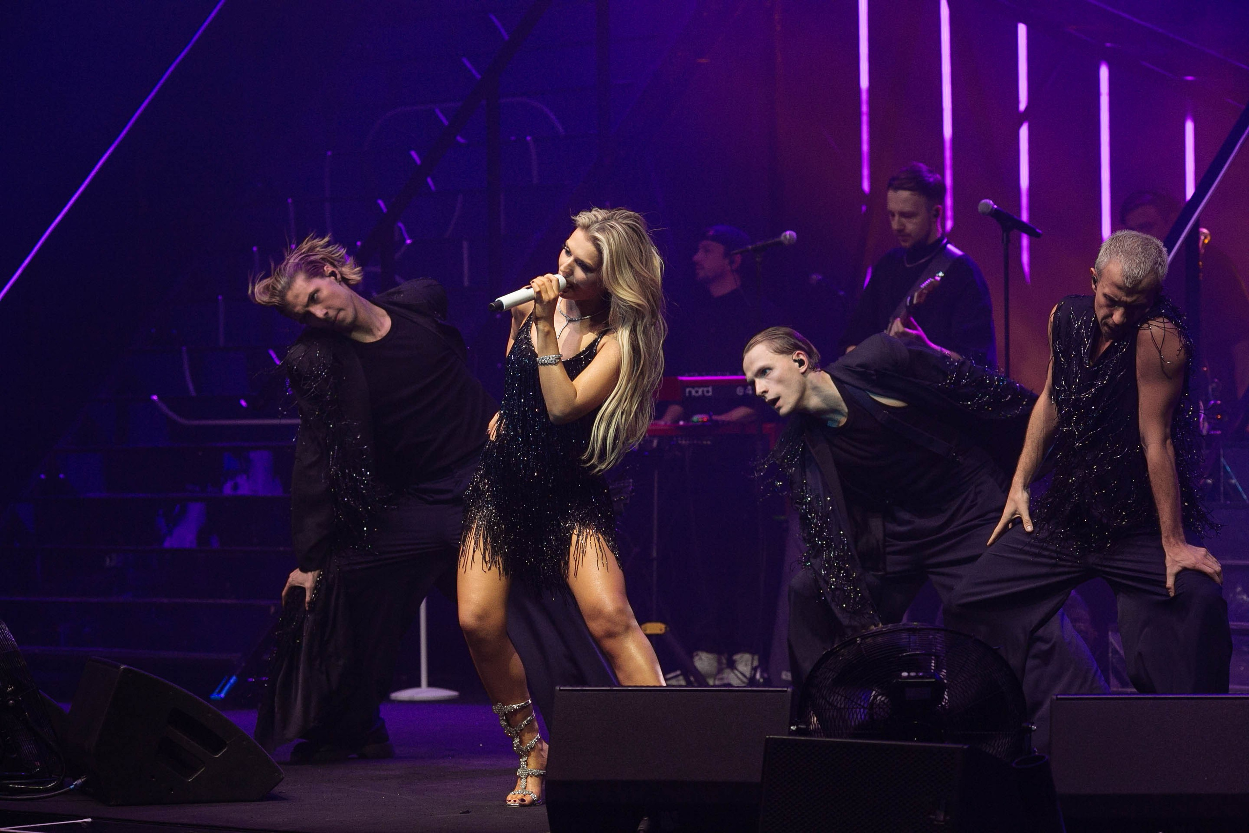 Концерт Люси Чеботиной. Фотограф в Москве