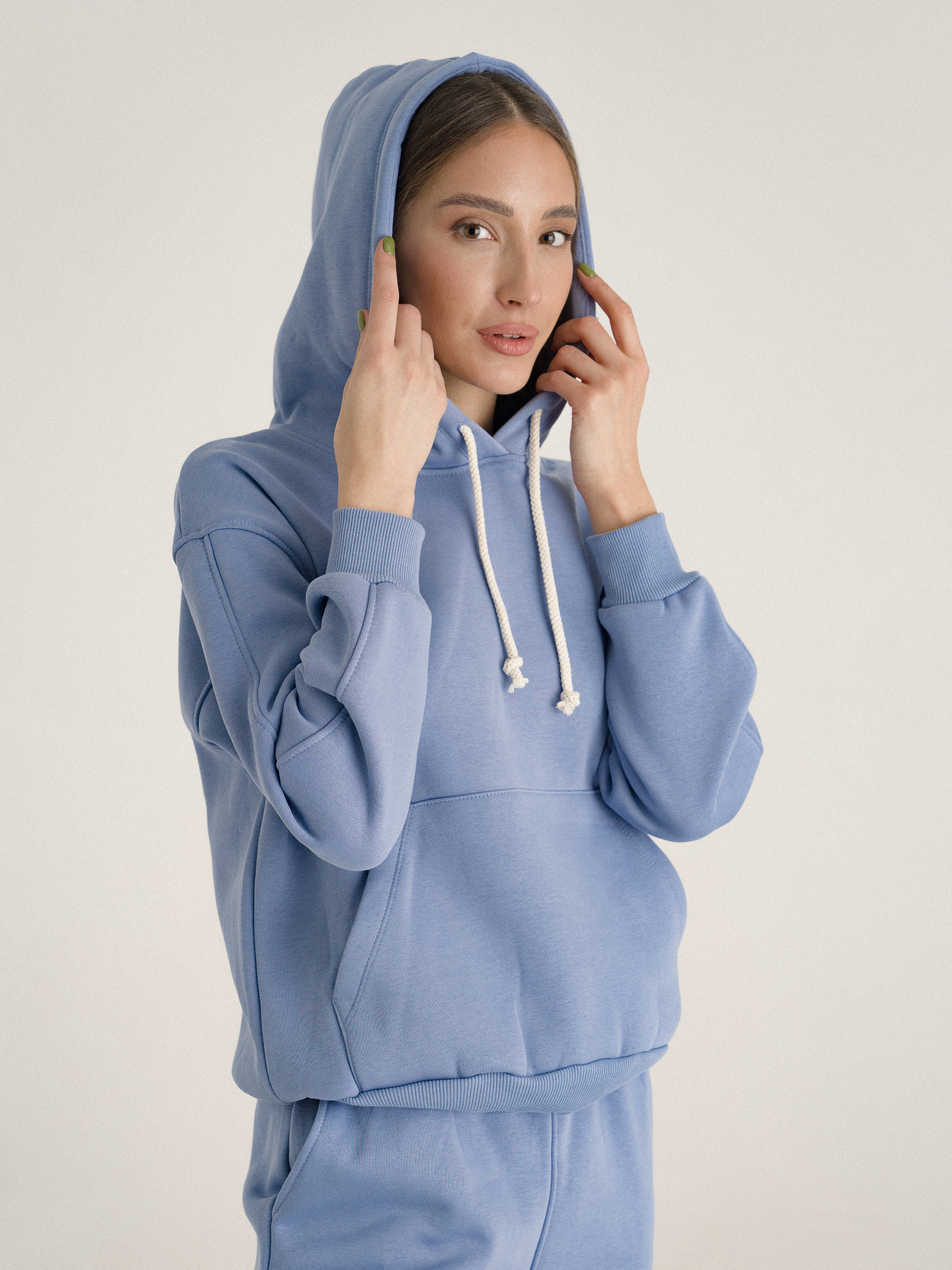 Рекламная съёмка коллекции одежды для Wildberries. Портретный, семейный и свадебный фотограф в Курске Роман Сазонов