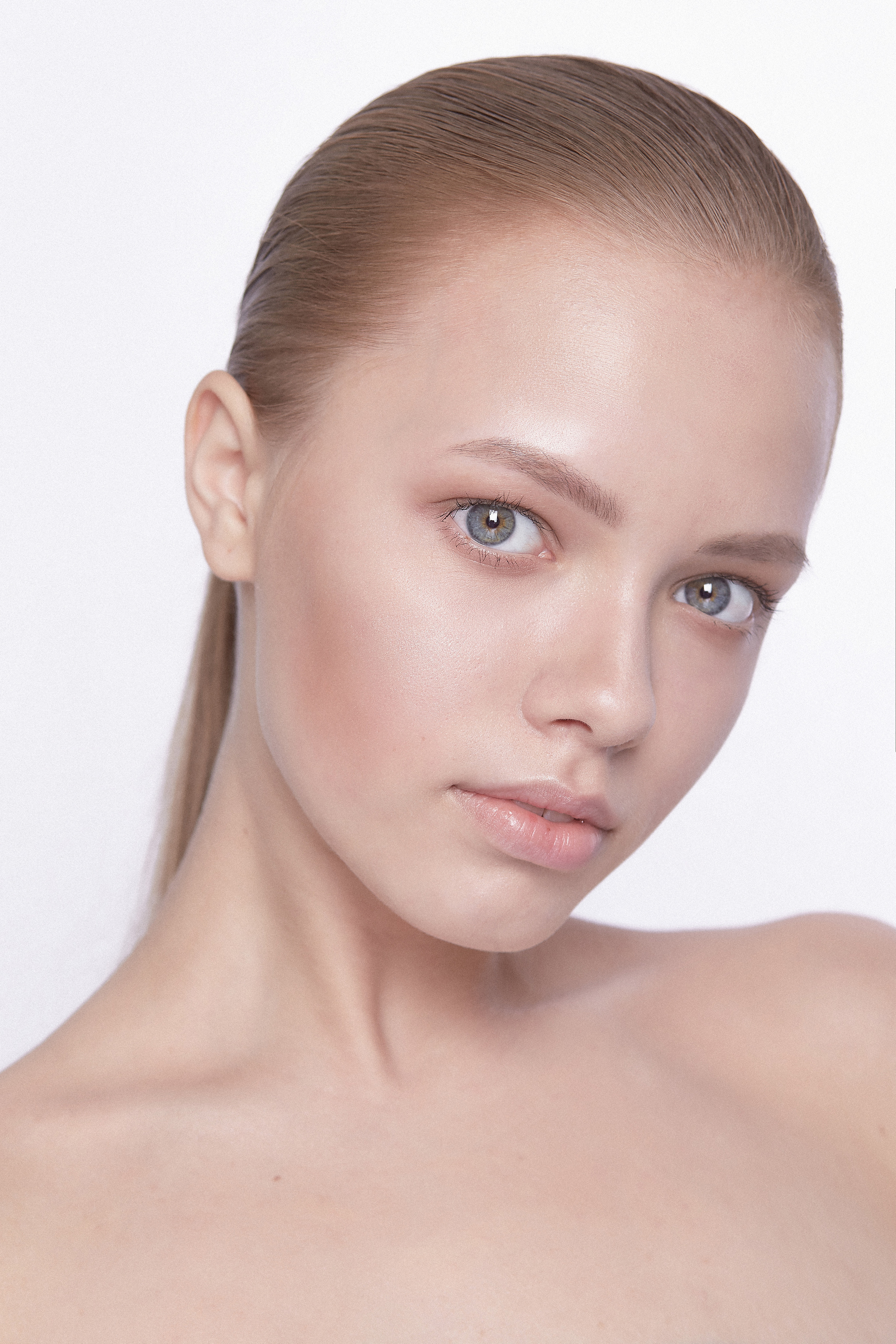 Реклама косметологии. Портретный, семейный и свадебный фотограф в Курске Роман Сазонов