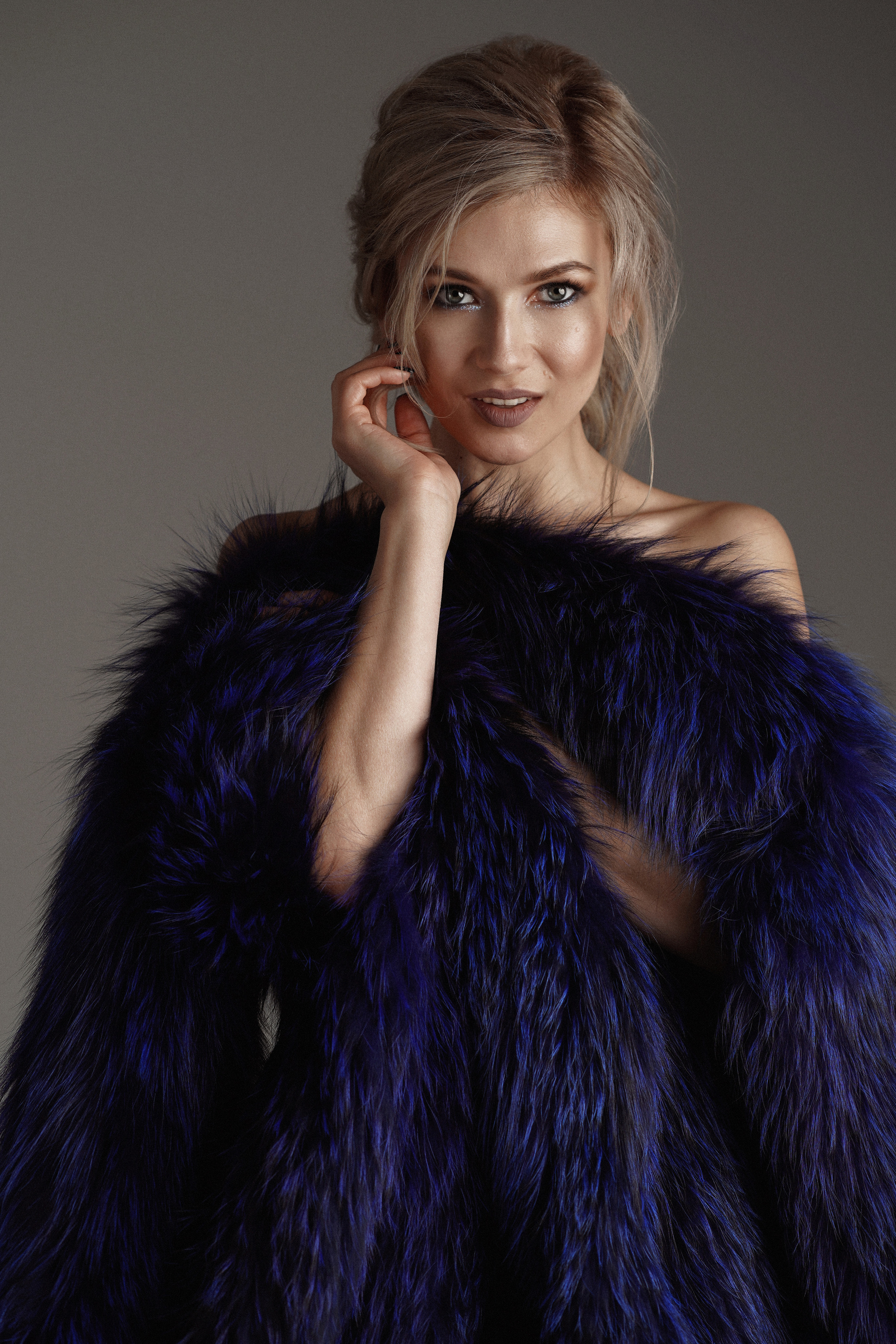 Съёмка для обложки журнала MALINA pro. Портретный, семейный и свадебный фотограф в Курске Роман Сазонов