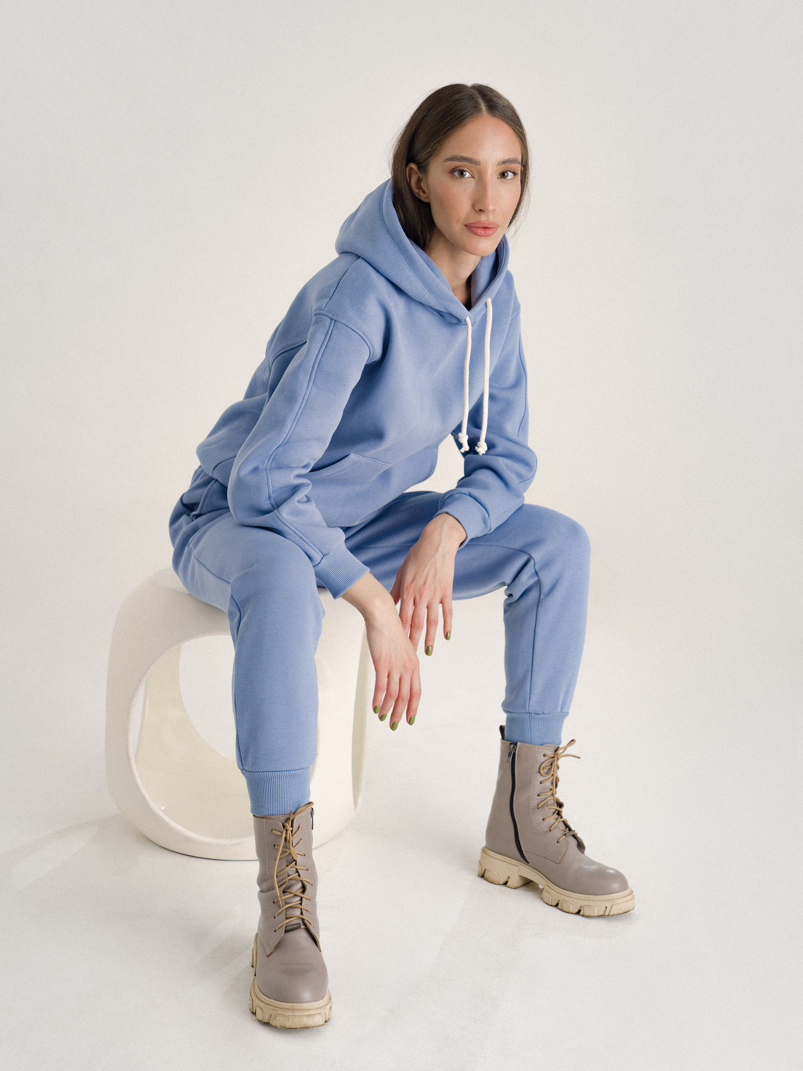 Рекламная съёмка коллекции одежды для Wildberries. Портретный, семейный и свадебный фотограф в Курске Роман Сазонов