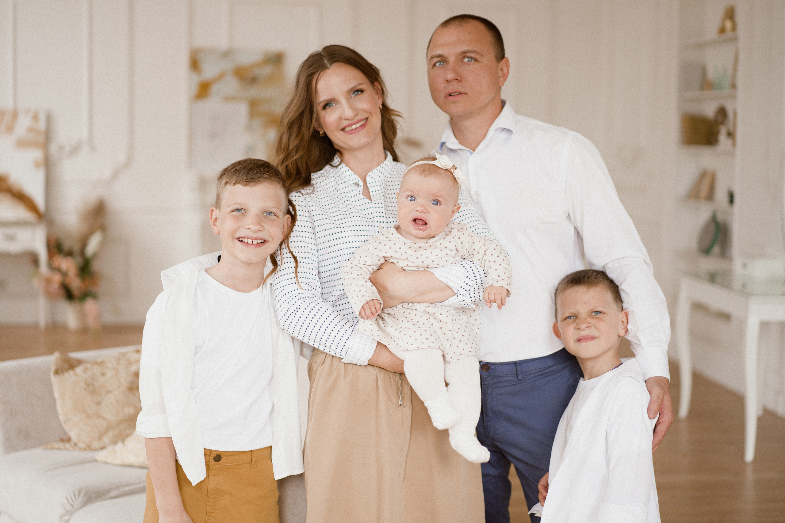 Семейная фотосессия. Катя, Федя, Даниэль, Макар и Майя. Портретный, семейный и свадебный фотограф в Курске Роман Сазонов