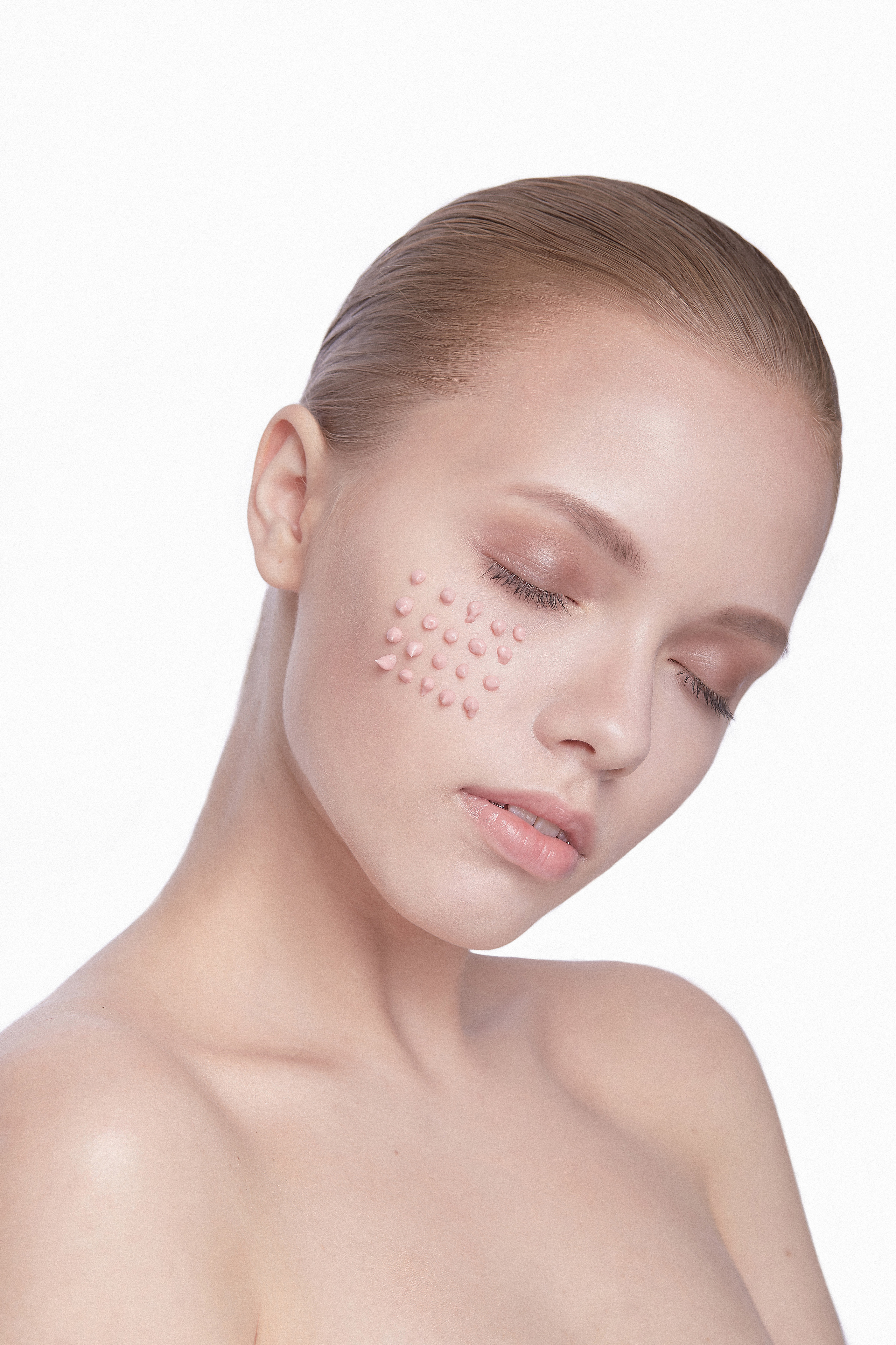 Реклама косметологии. Портретный, семейный и свадебный фотограф в Курске Роман Сазонов