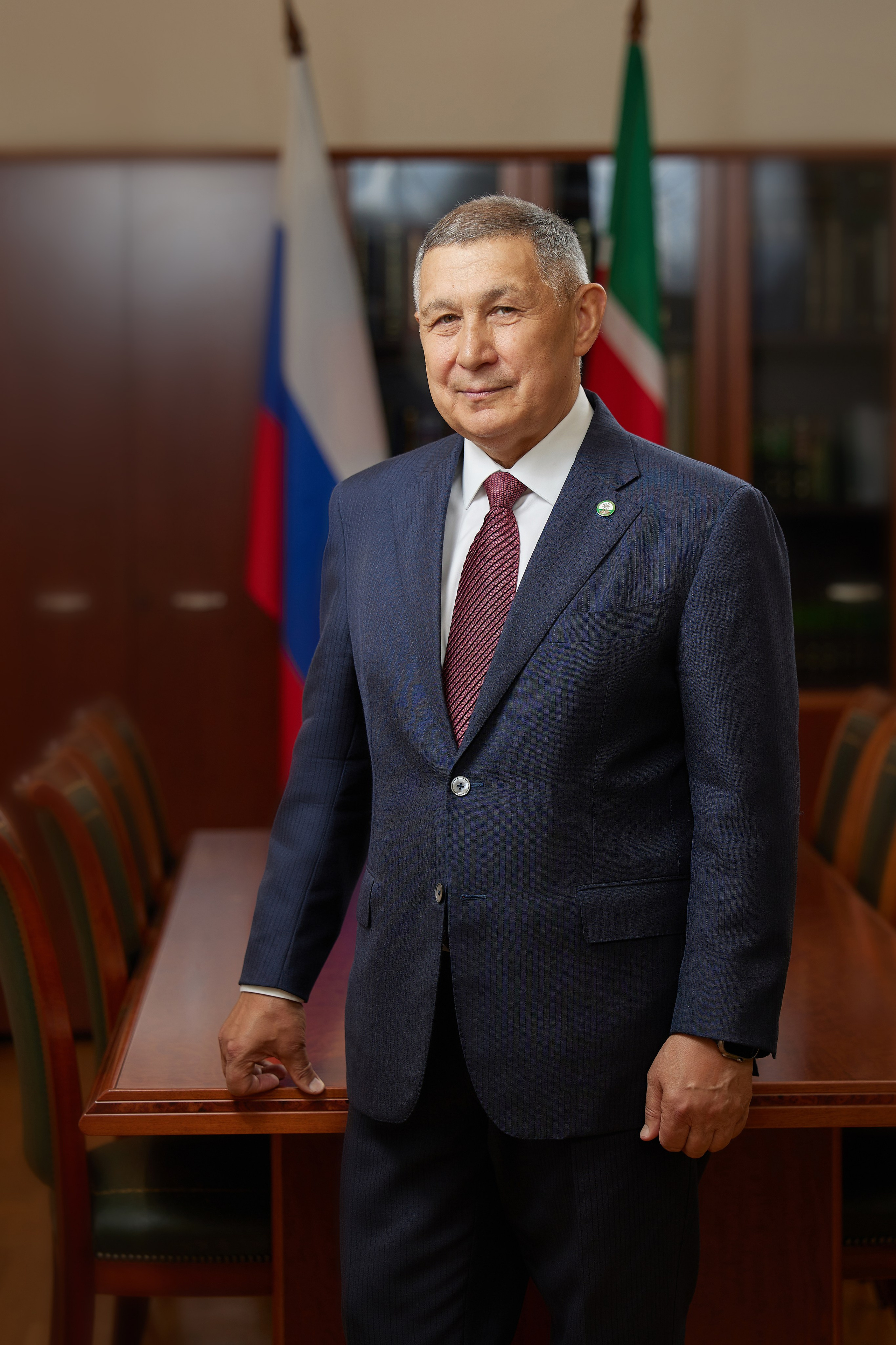 Портреты первых лиц. Главная