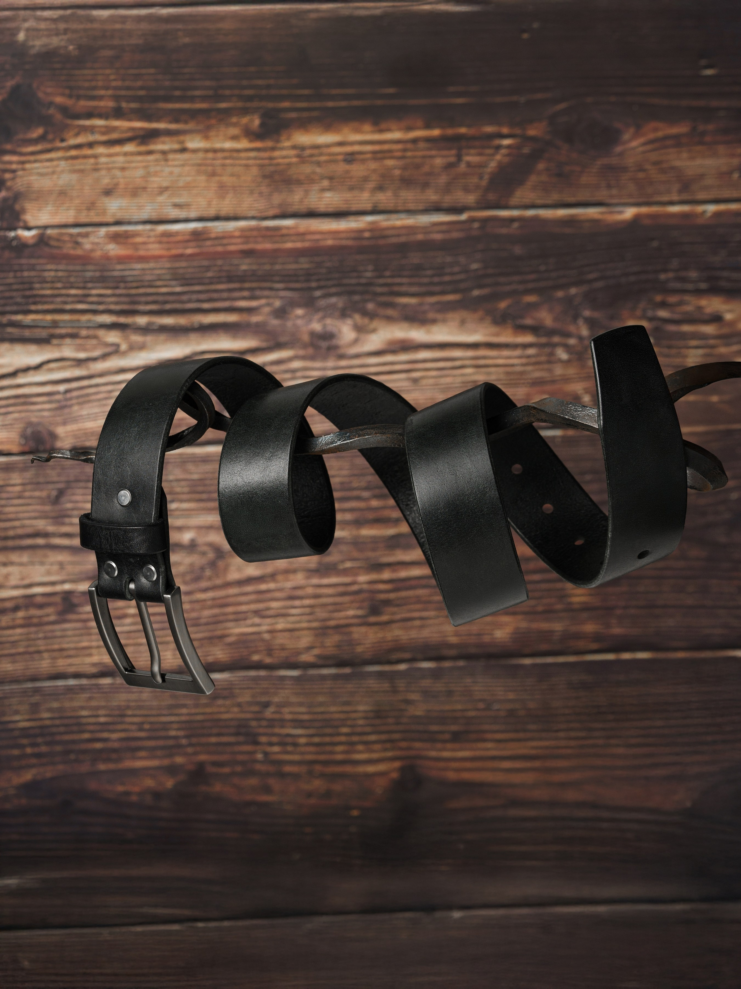 Съёмка кожгалантереи — фото и видео сумок, ремней, кошельков | KED Production. KED Production — продакшн из СПб. Создаём фото, видео и контент, который помогает брендам и селлерам продавать больше