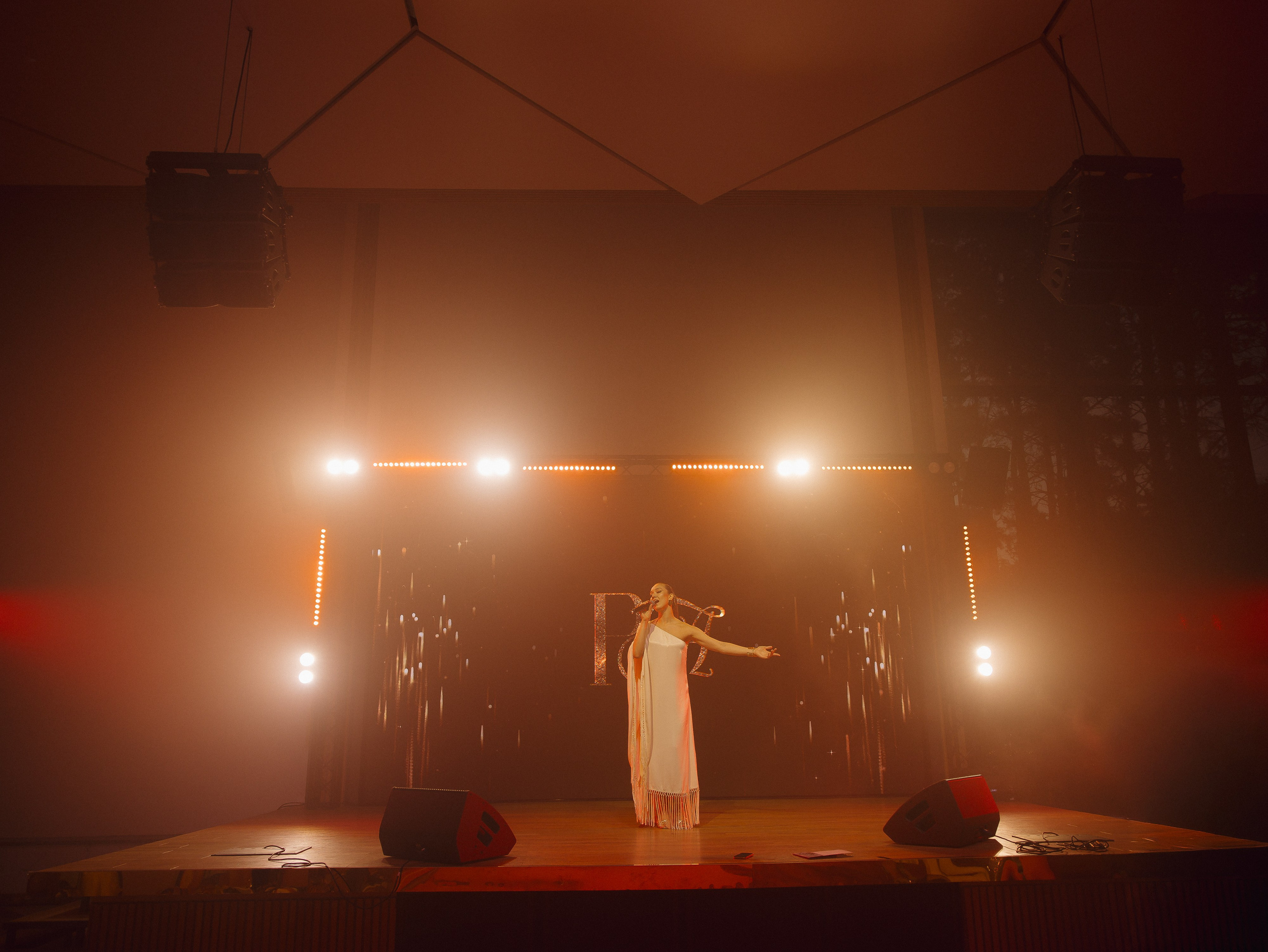 РОМАН И АНАСТАСИЯ, ПАРК СИТИ, MARY WHITE. Свадебный и индивидуальный фотограф в Челябинске Евгения Негодяева