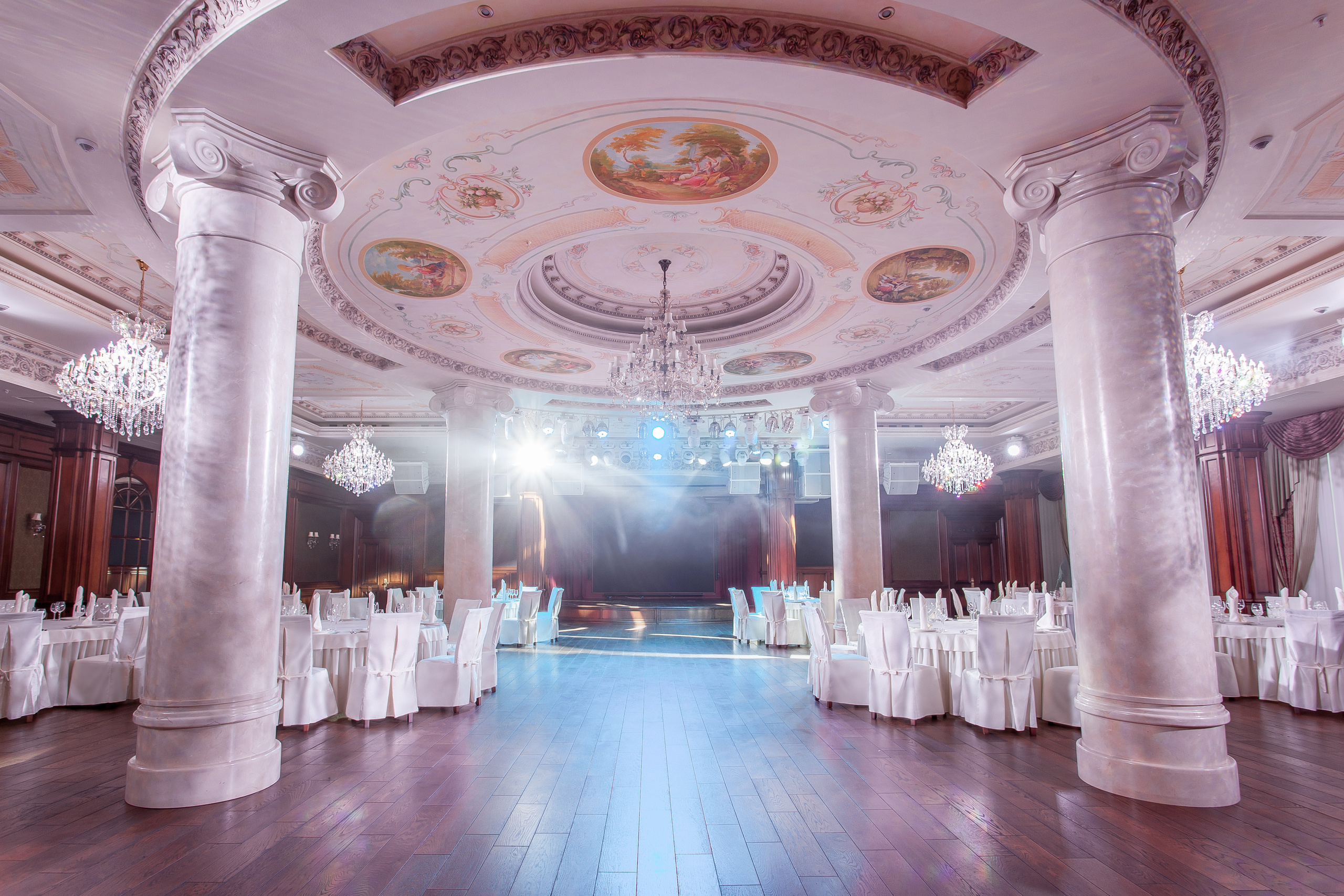 Рестораны, банкетные залы. Интерьерный фотограф Краснодар: профессионально по доступным ценам