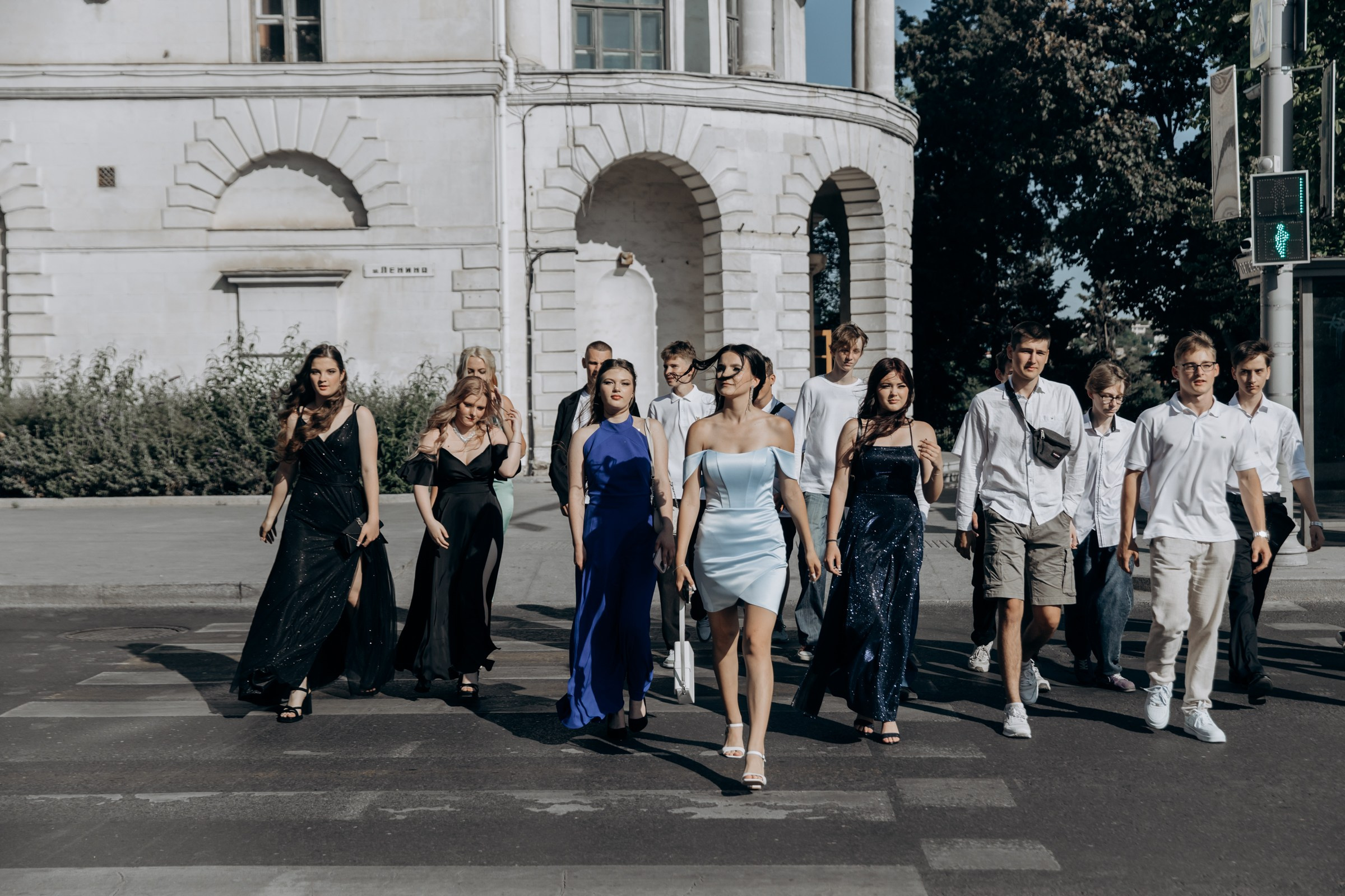 Школьники. Ищем лучшие локации. Снимем как в кино (съёмка выпускных, альбомы для 9-11 классов). Фотограф в Крыму — Федор зайцев. Свадебная, семейная и портретная съёмка. Фотографии для контента, для бизнеса. Корпоративная съёмка