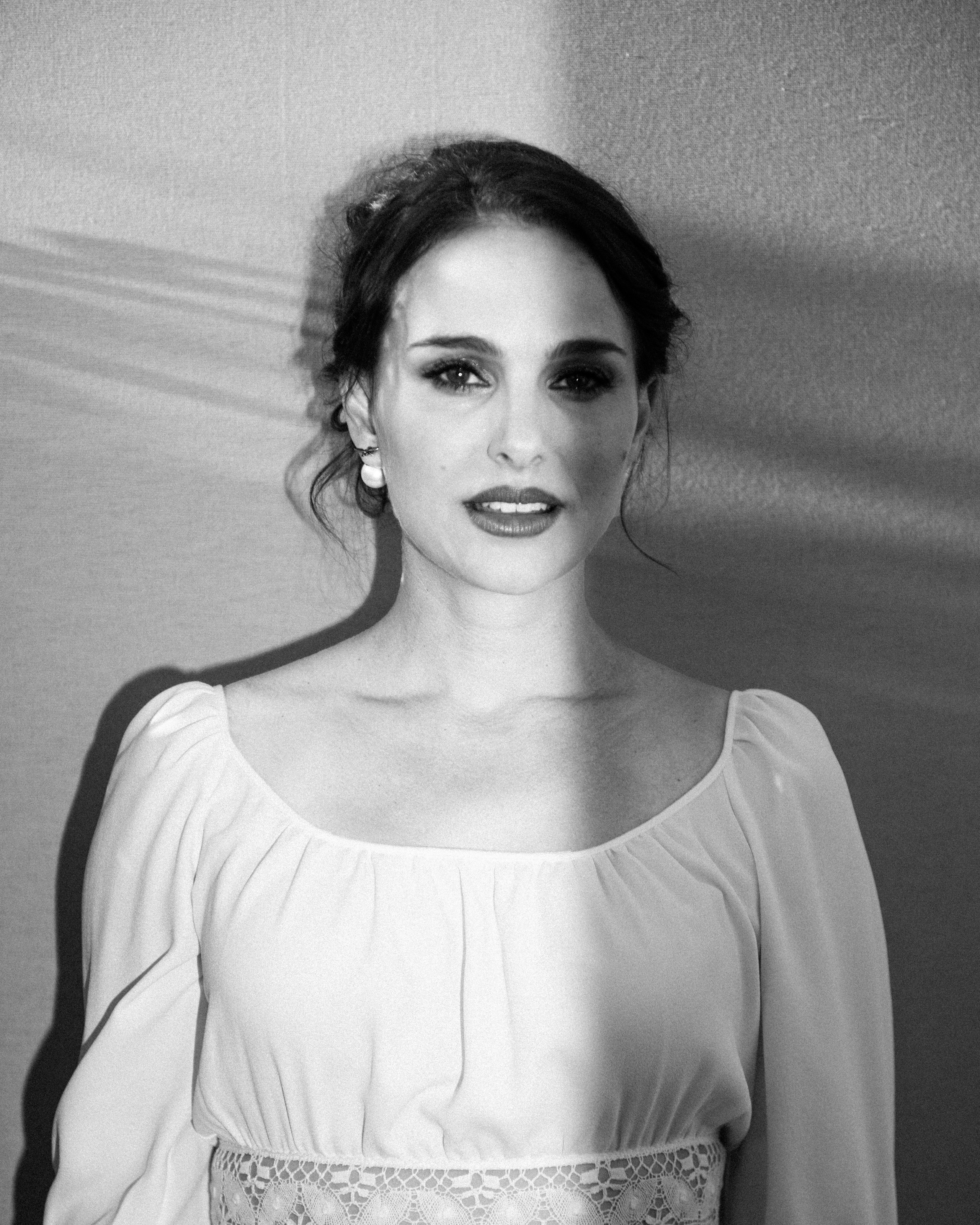 NATALIE PORTMAN/ DIOR for ELLE. Фотограф Andre Boyakov