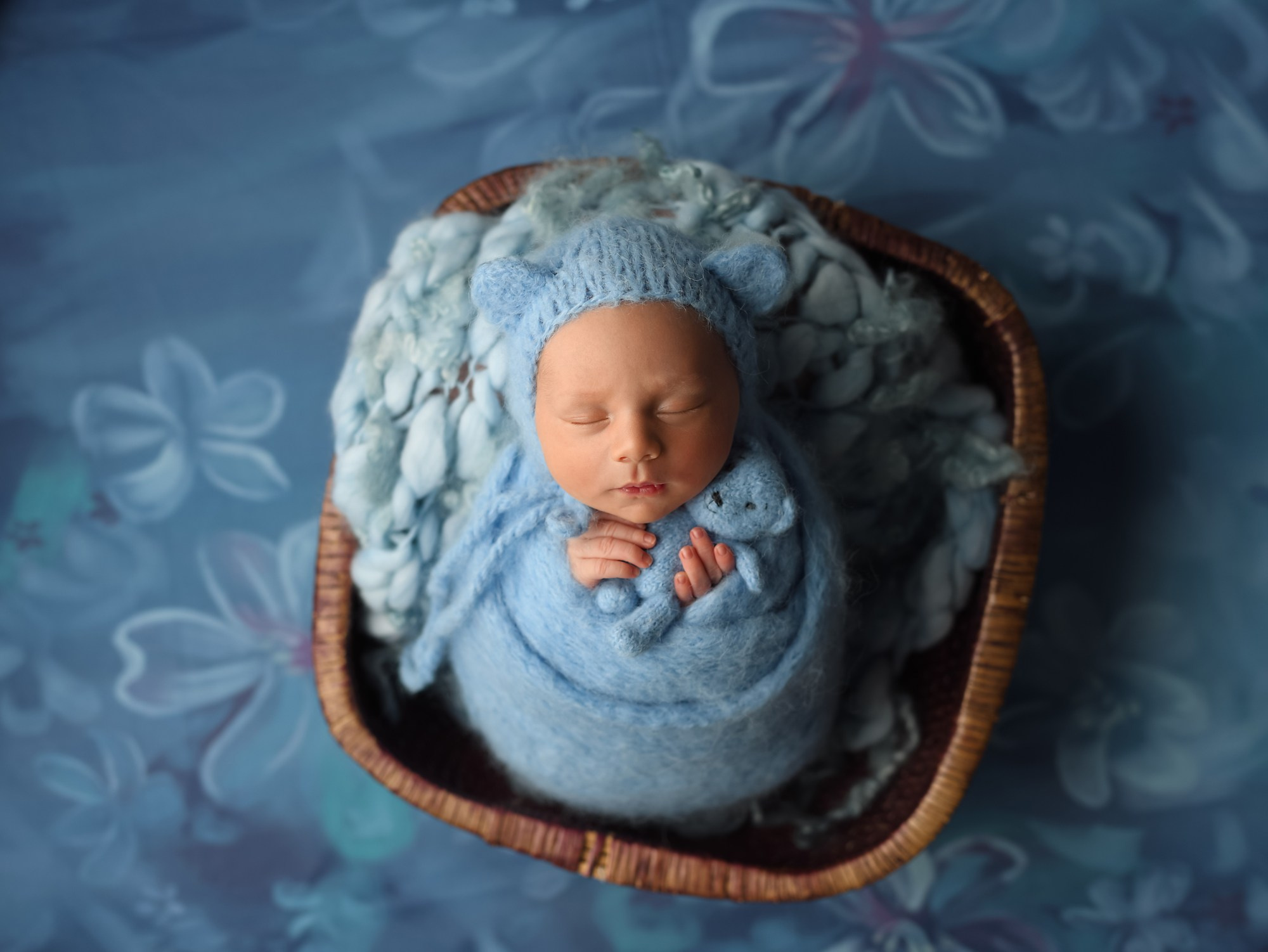 Newborn. Фотограф новорождённых в Казани Нейля Гильмутдинова ньюборн