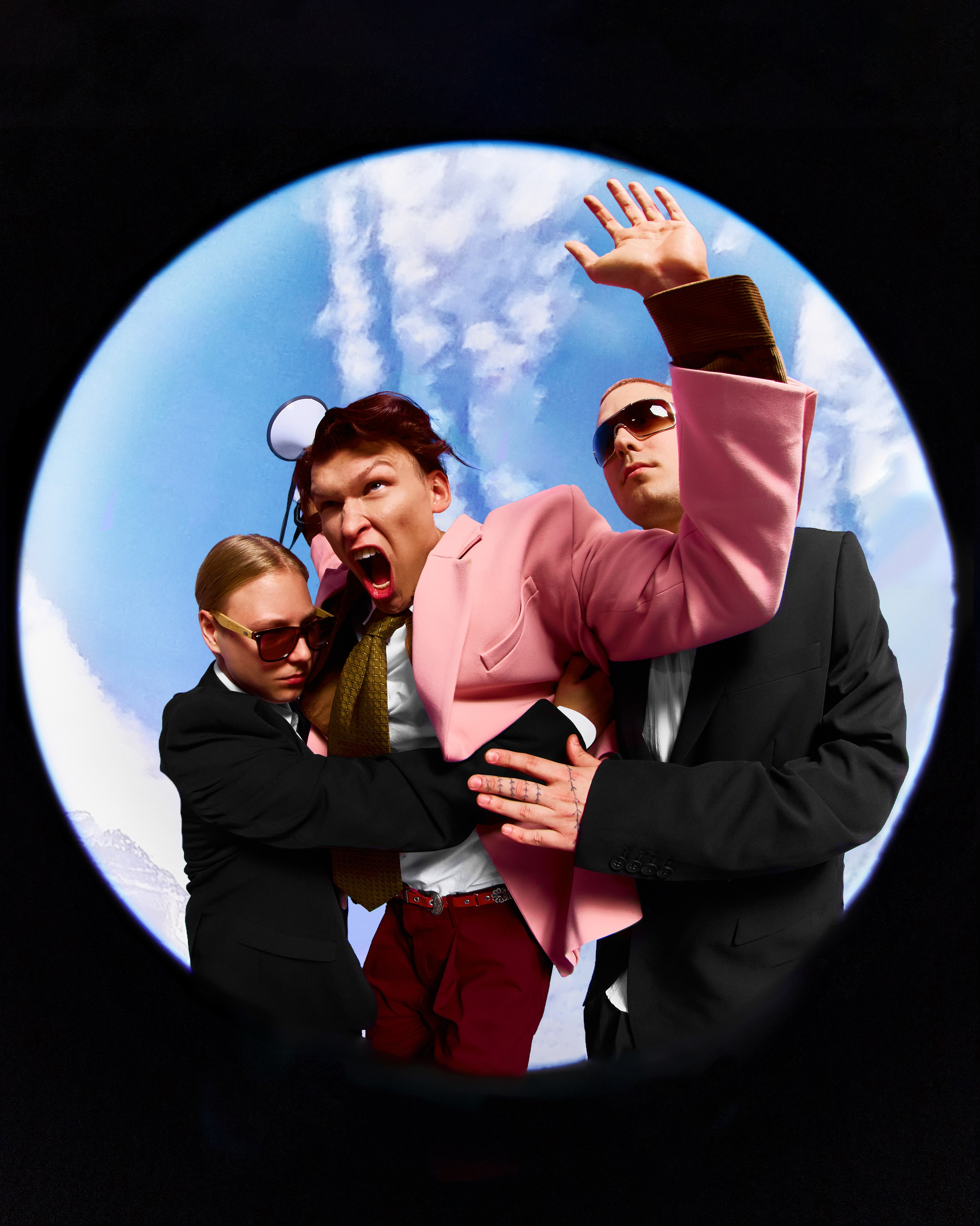 Winturov. Святослав Лебедев | Рекламный фотограф — Коммерческая съемка, Арт-дирекшн, AI-интеграция