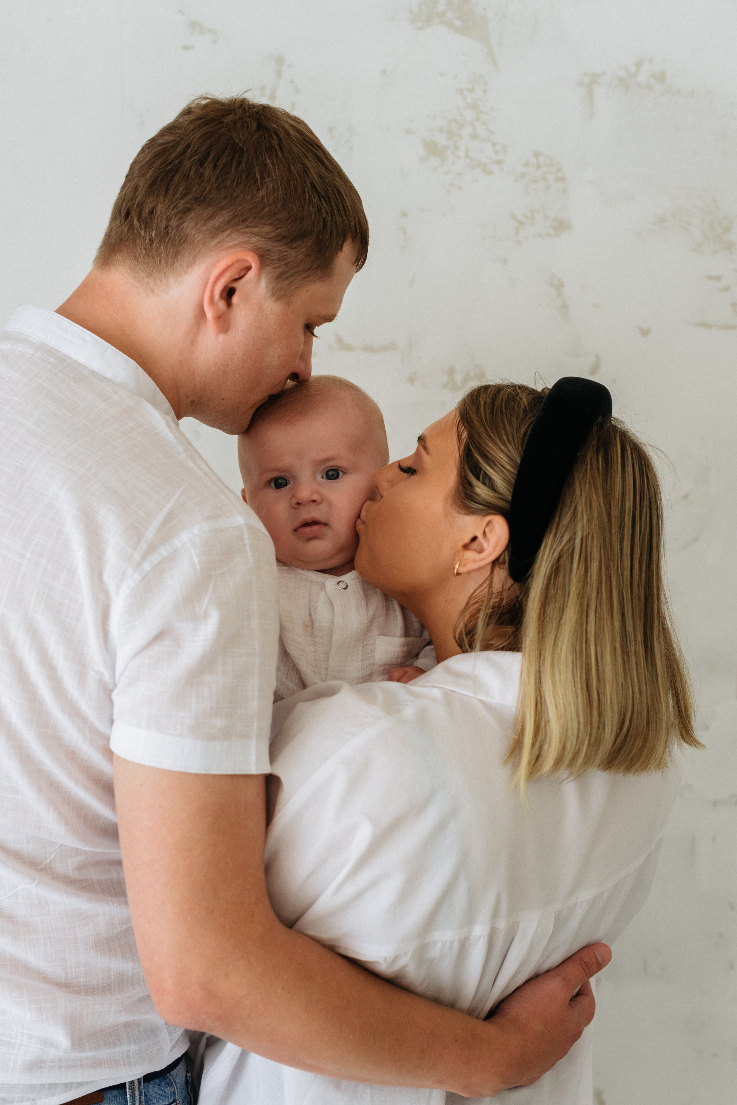 Семейная съёмка в студии. Фотограф в Абакане и Минусинске