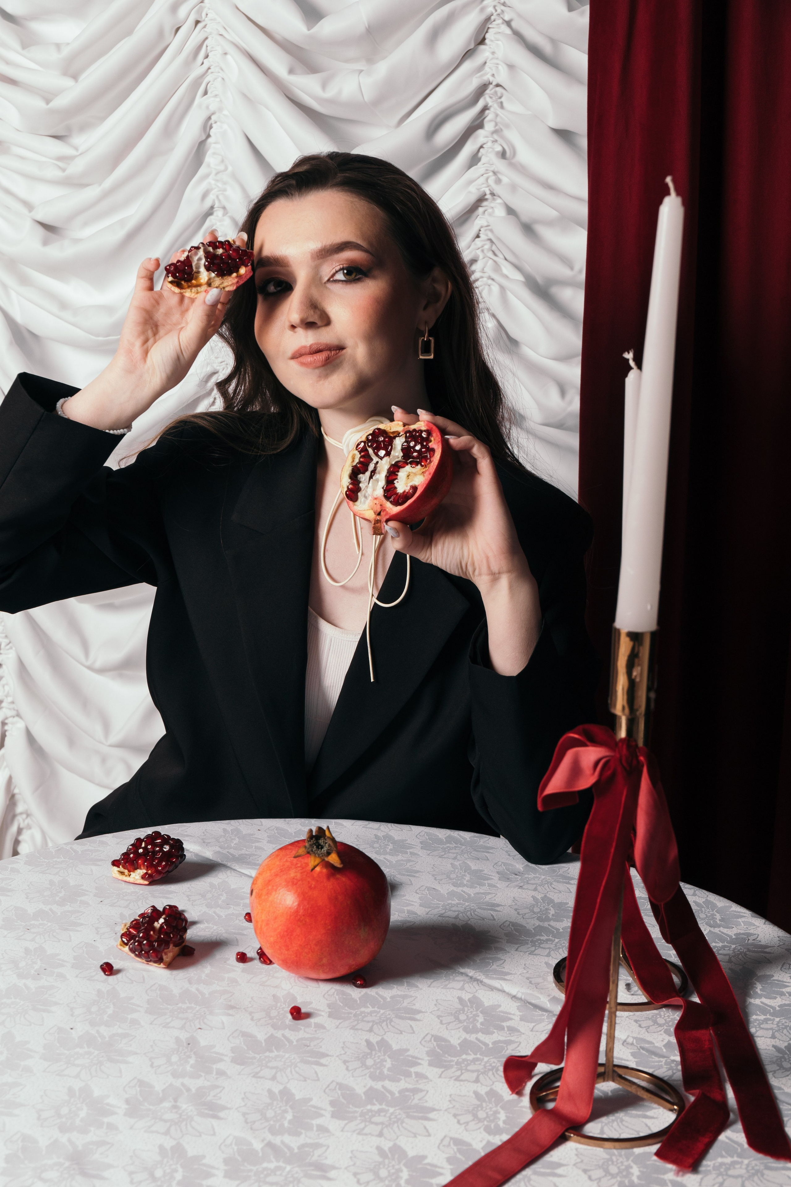 Вера и гранат. Фотограф Елена Балакина (Челябинск)