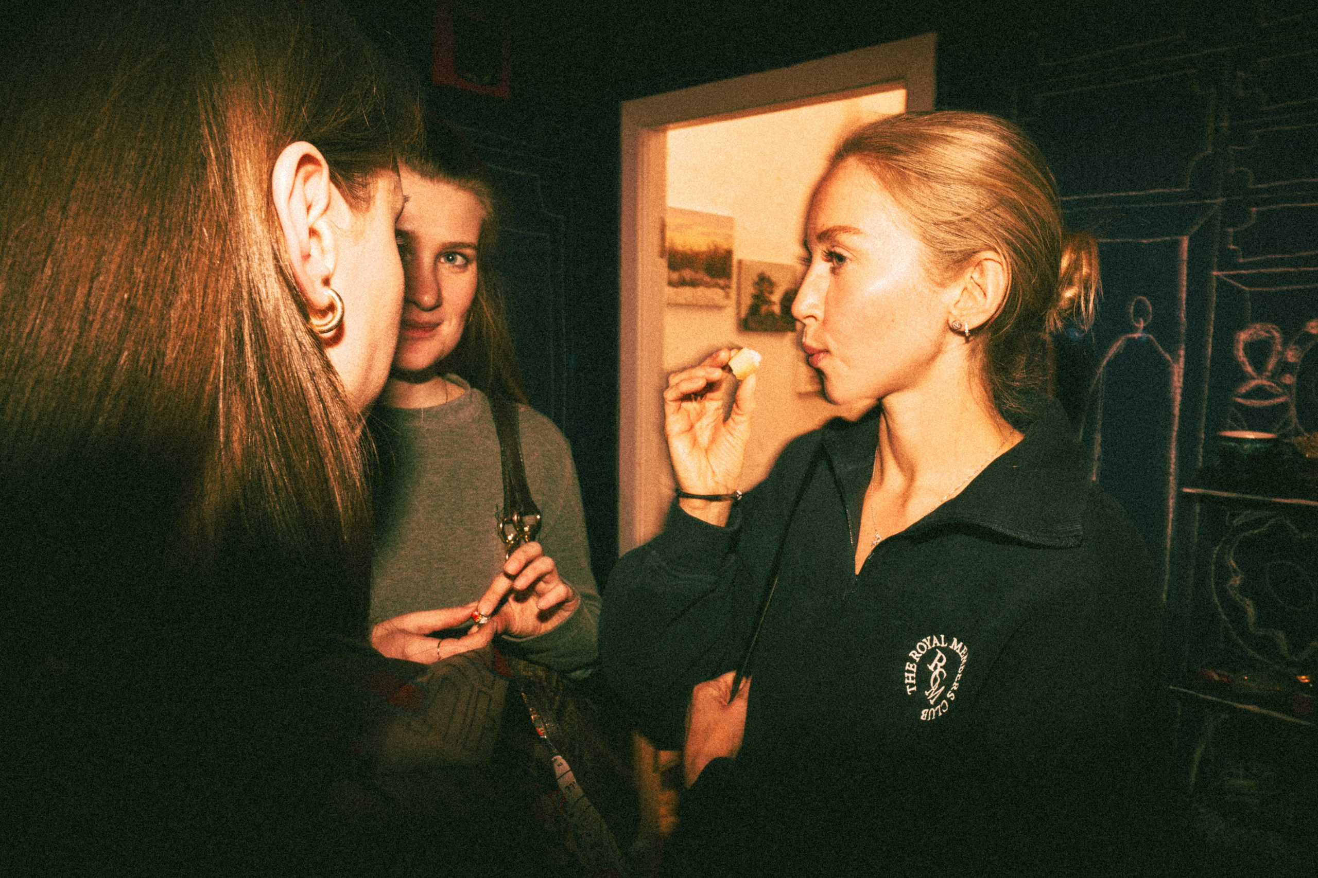 «Как всегда» — Ева Хисина. Polypolarphotography
