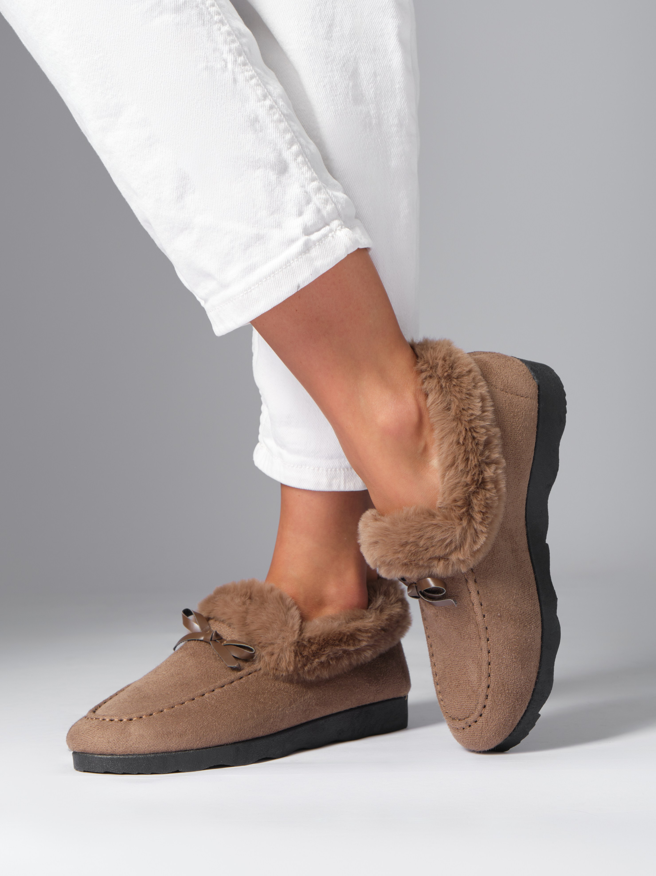 Низкая обувь. Фотостудия для Wildberries Ozon