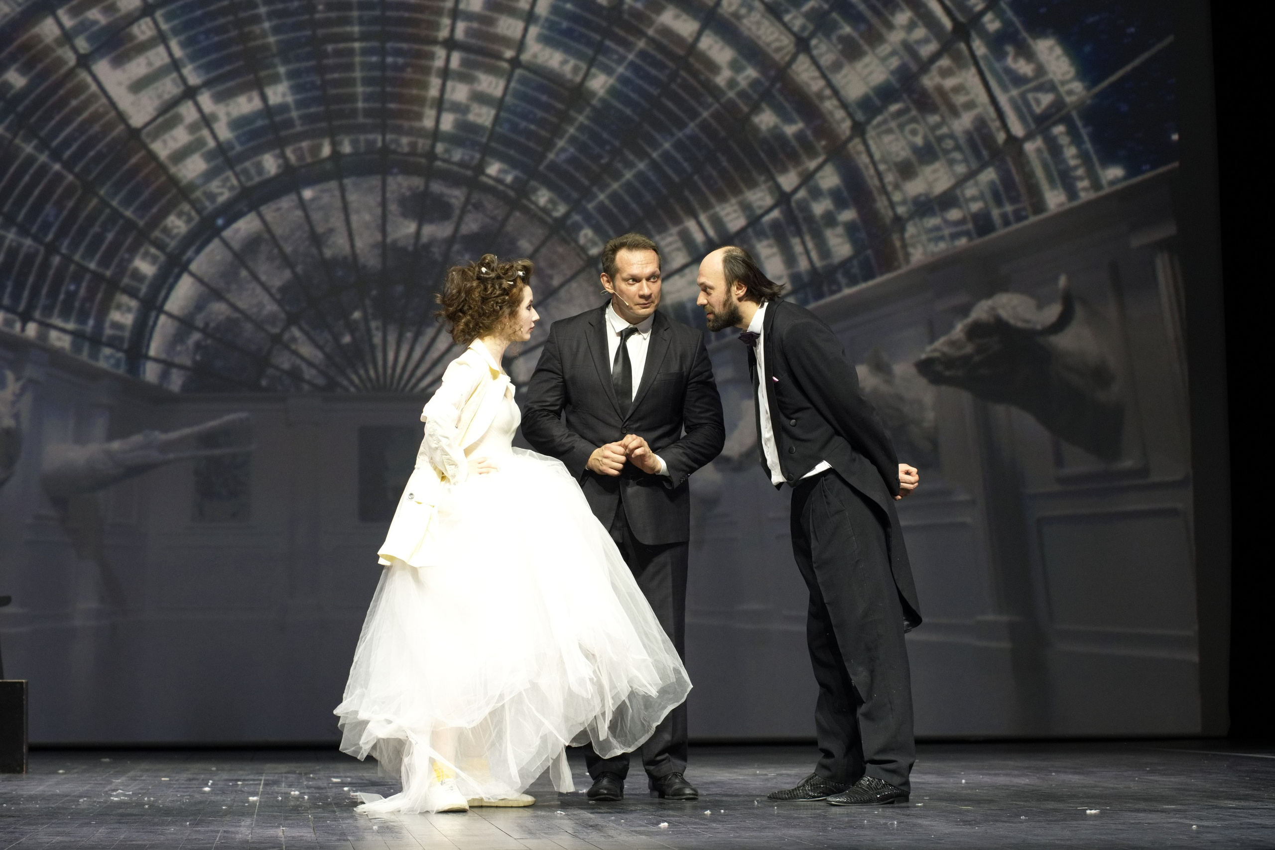 Театр И-Он, Мюнхгаузен. Семейный и детский фотограф Антон Зорин