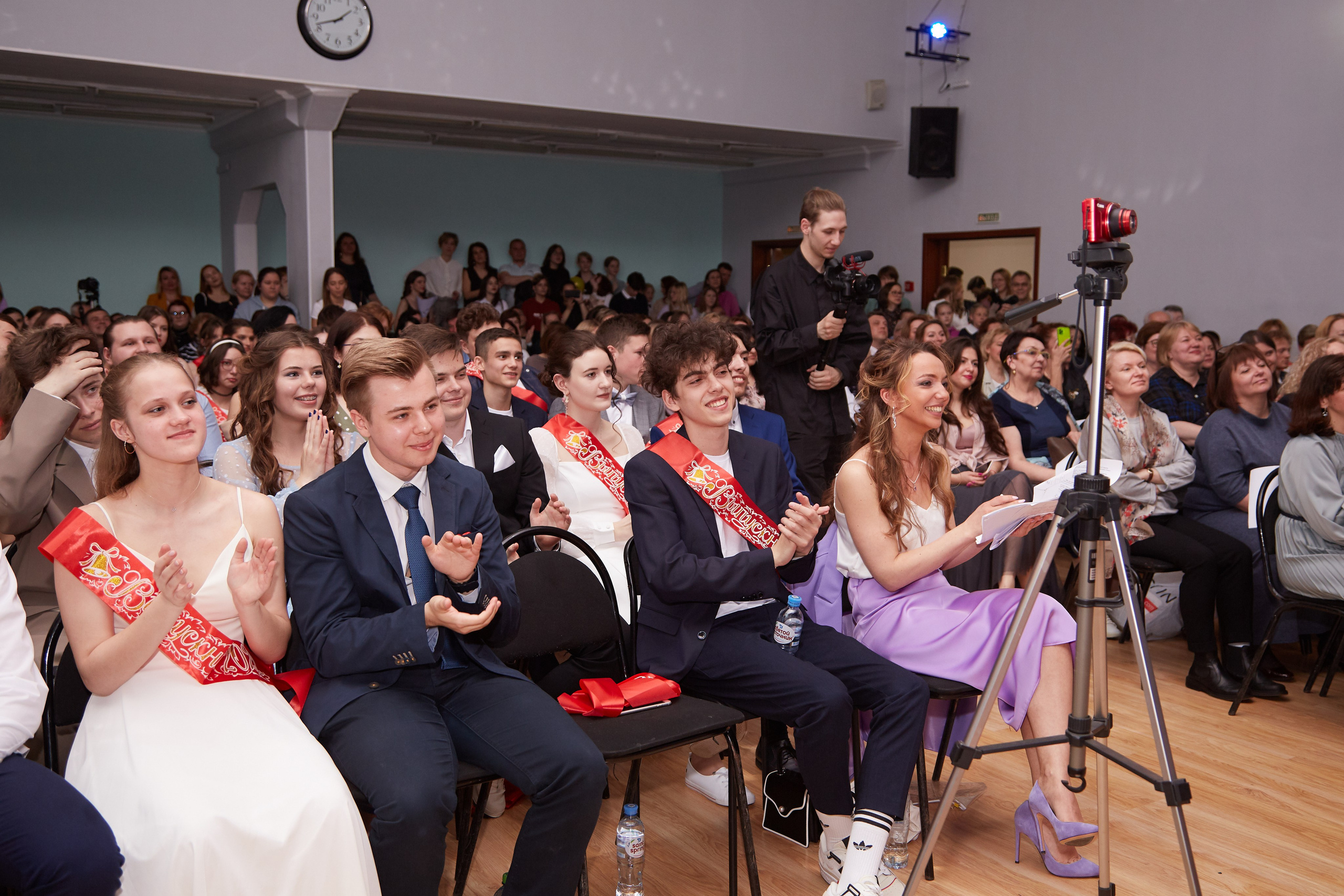 Последний звонок. Фотограф Савченко Люба. Москва