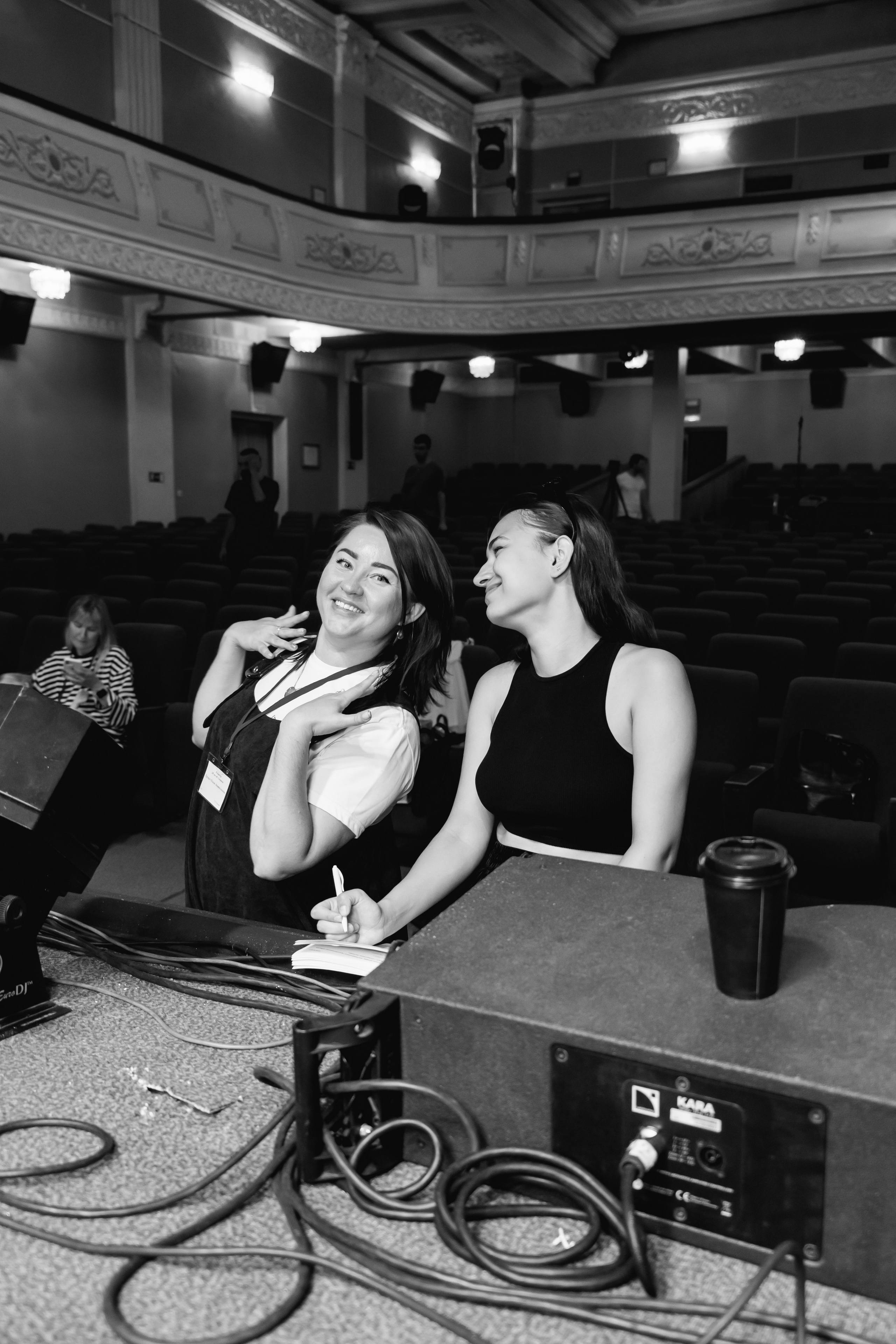 Backstage. Занимаюсь профессиональной фотографией и живу рядом с Байкалом. Работаю в разных жанрах