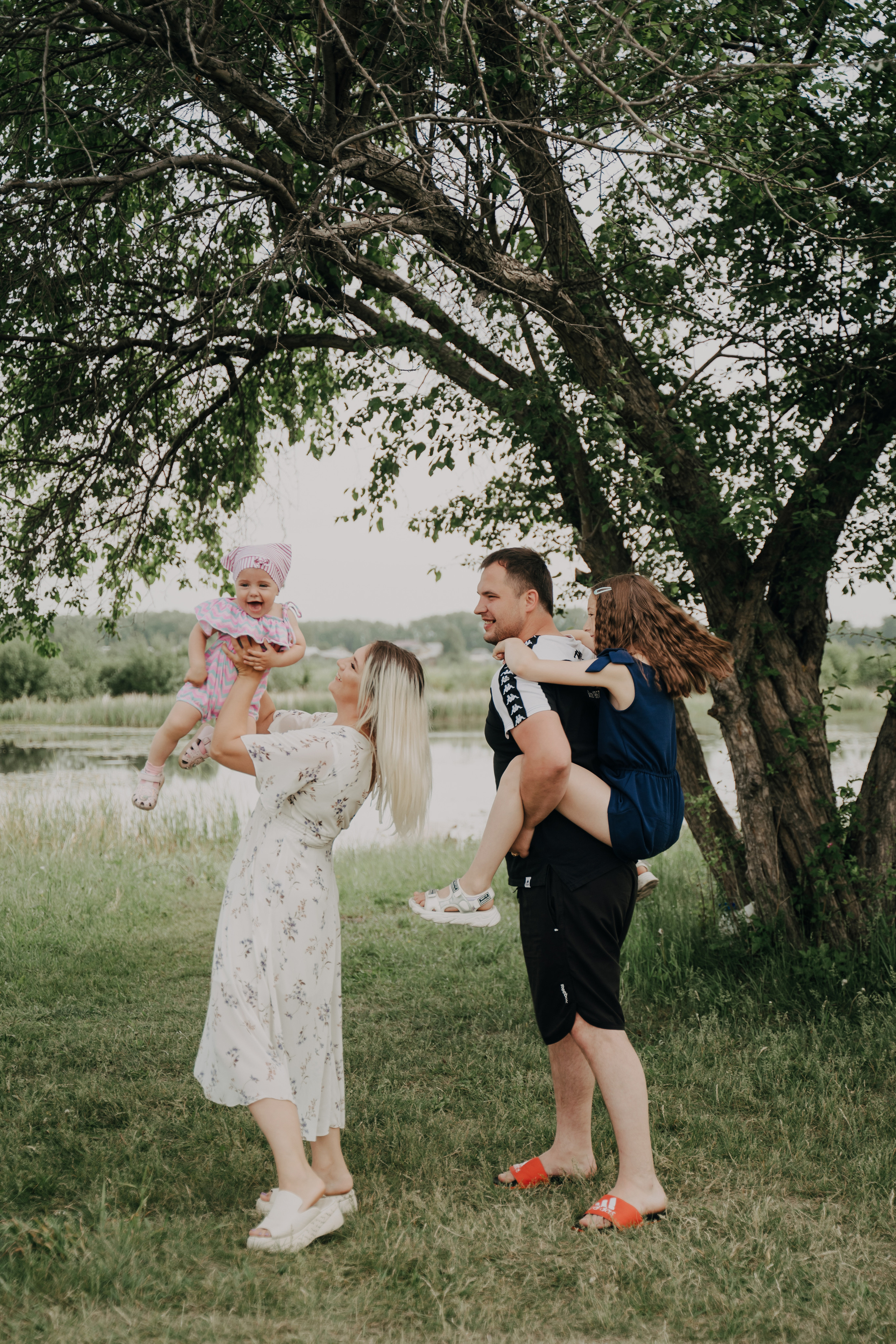 Лето. Моменты и истории о вас настоящих