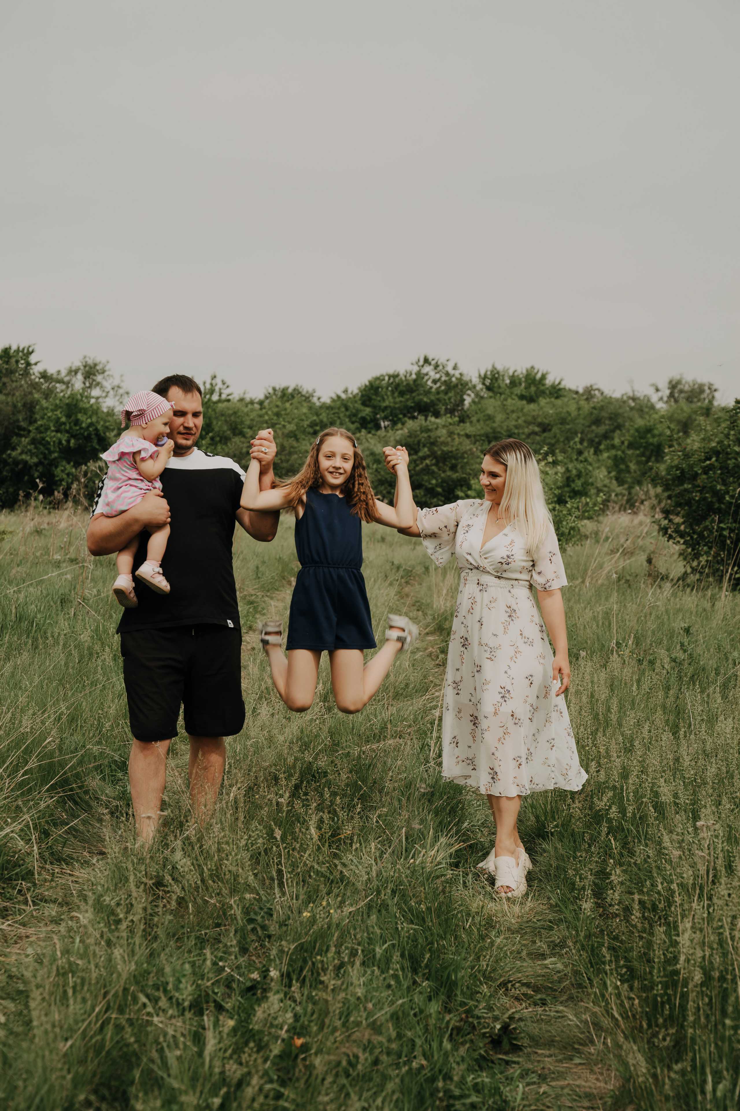 Лето. Моменты и истории о вас настоящих