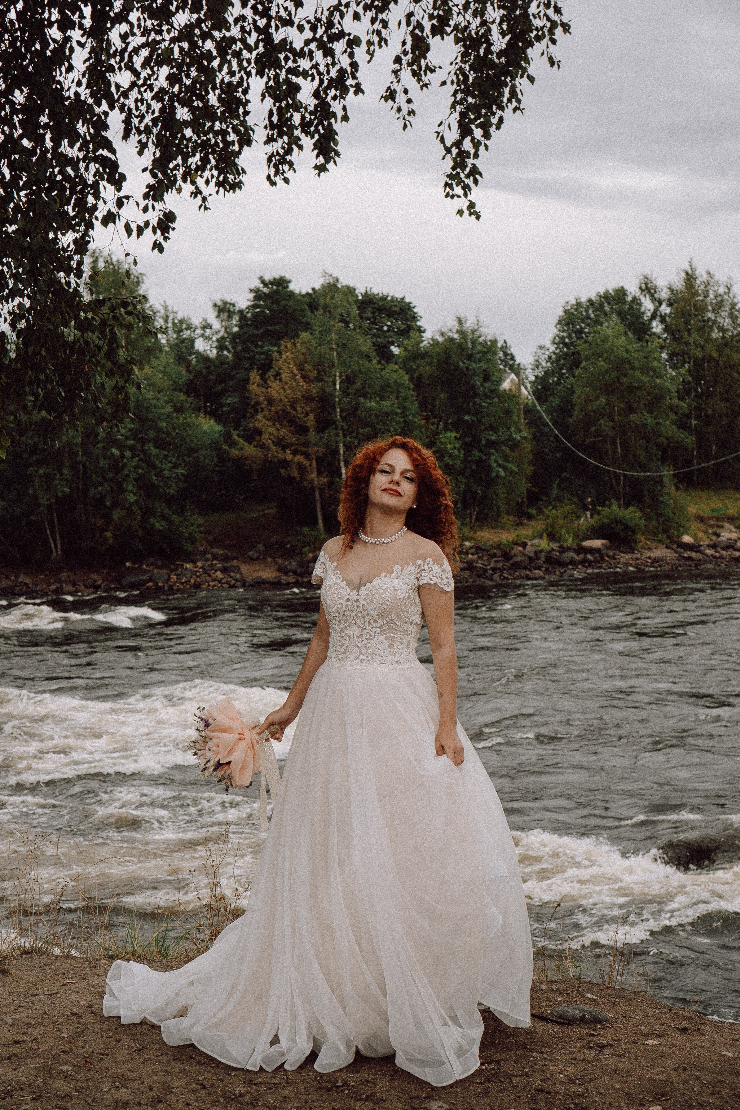 СВАДЕБНАЯ ФОТОСЕССИИЯ ПАРЫ В ГОРОДЕ ПРИОЗЕРСК В СОСНОВОМ ЛЕСУ И С ПИКАПОМ. Профессиональный фотограф, Санкт-Петербург — Виктория Богомолова