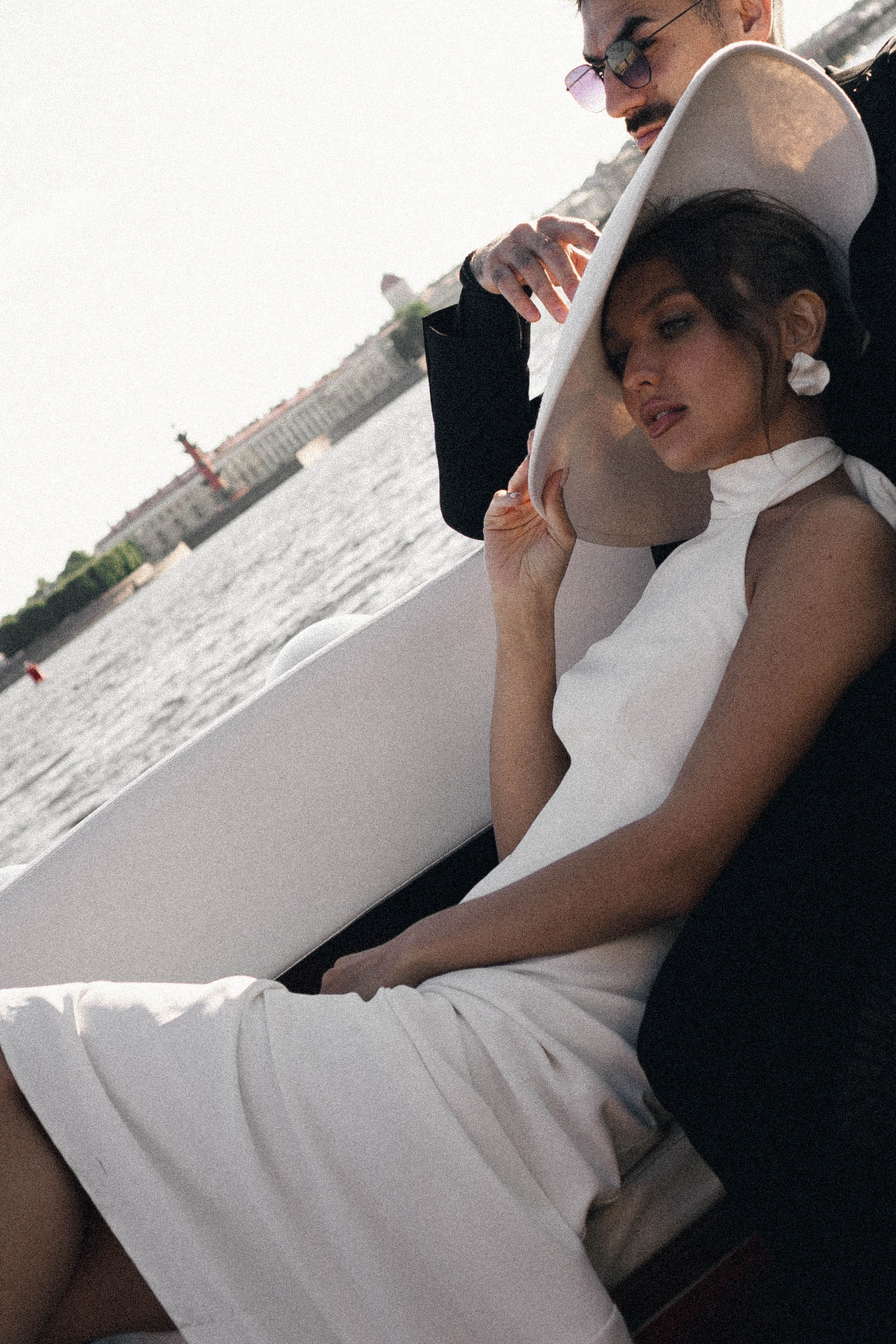 СВАДЕНБНАЯ СЬЕМКА НА КАТЕРЕ ПО КАНАЛАМ САНКТ-ПЕТЕРБУРГА И В АКВАТОРИИ НЕВЫ. Профессиональный фотограф, Санкт-Петербург — Виктория Богомолова