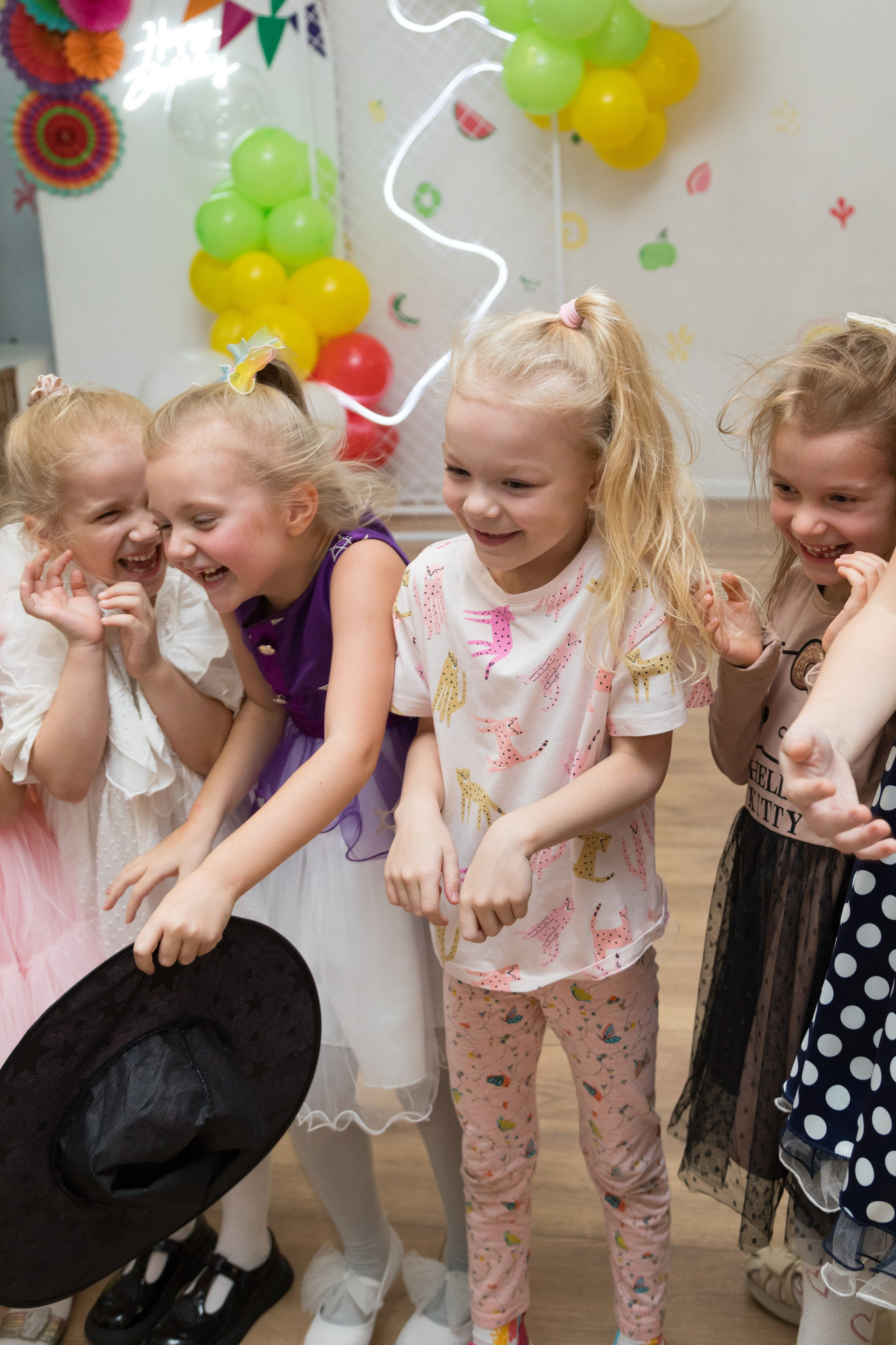 День рождения Василисы в Avocado friends, 6 лет. Детский и контент фотограф Надя Волкова Санкт-Петербург