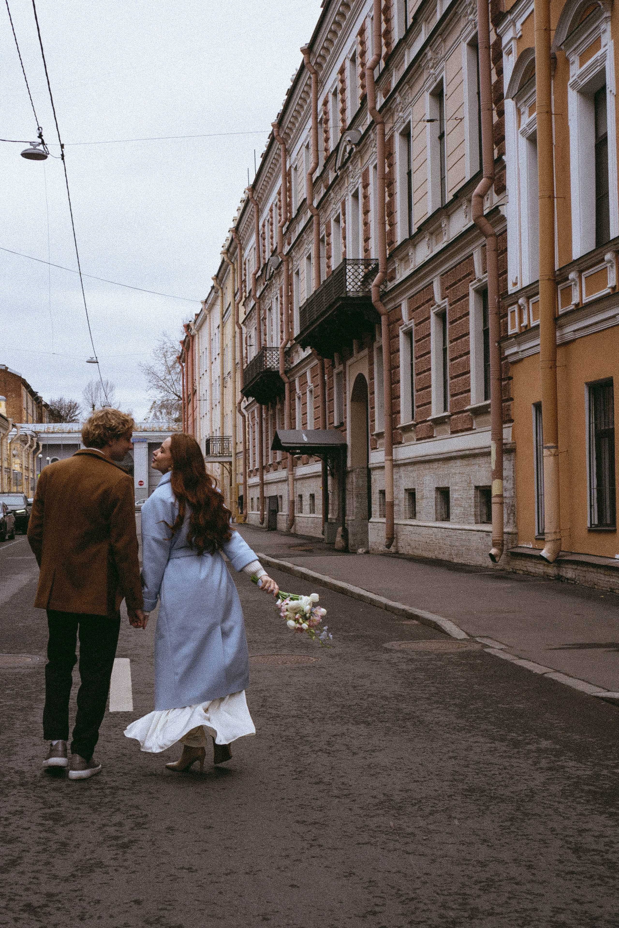 СВАДЕБНАЯ ПРОГУЛКА ПО ПЕТРОГРАДКЕ ВЕСНОЙ (ФОТОСЕССИИЯ ПАРЫ СВАДЕБНАЯ). Профессиональный фотограф, Санкт-Петербург — Виктория Богомолова