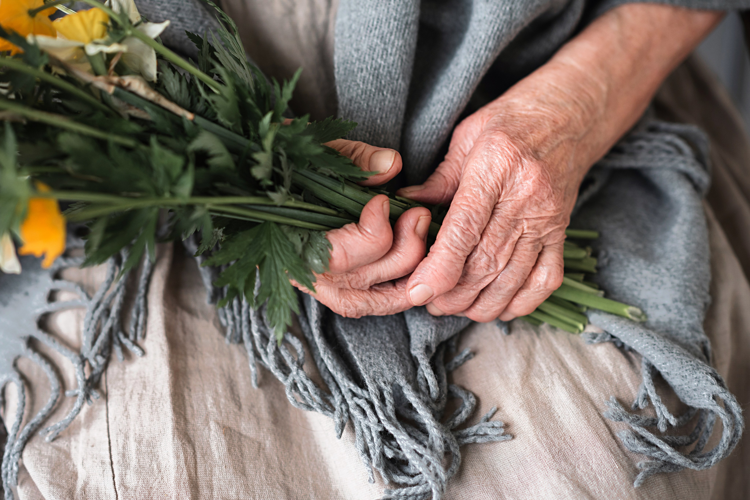 Съёмка большой семьи — 4 поколения. Фотограф новорождённых детский фотограф Сыктывкар Наталья Линдт