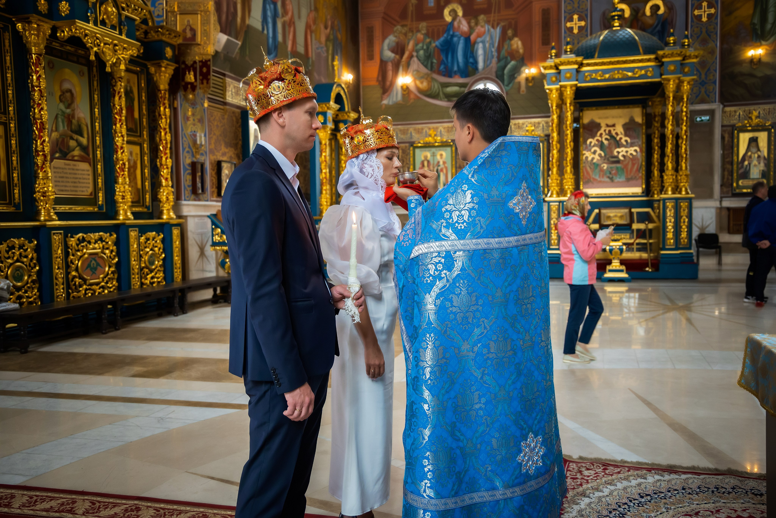 В Храме. Семейный и Свадебный фотограф в Астане Александр Астапов