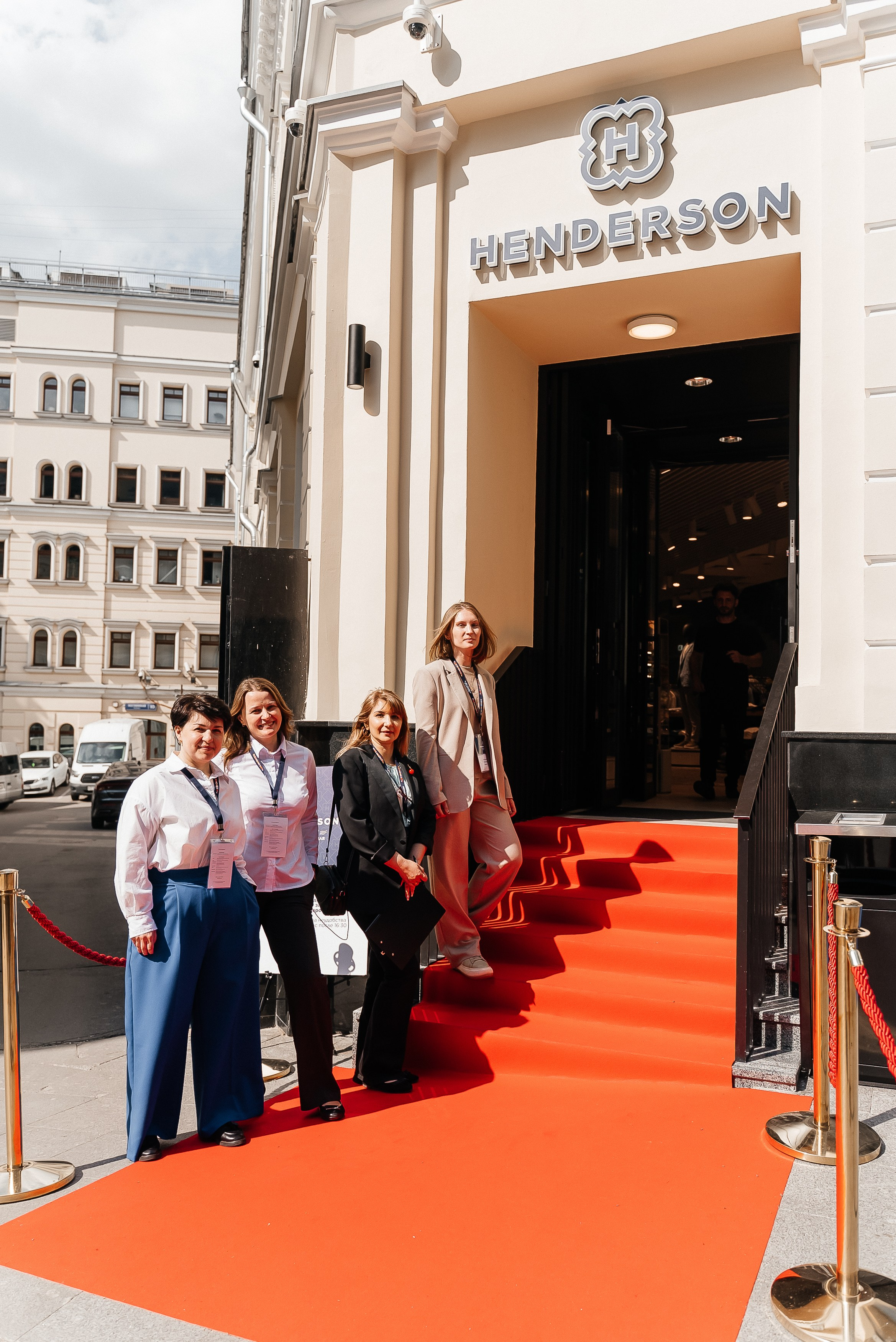 Henderson. Павел Краснов — Свадебный и репортажный фотограф в Москве