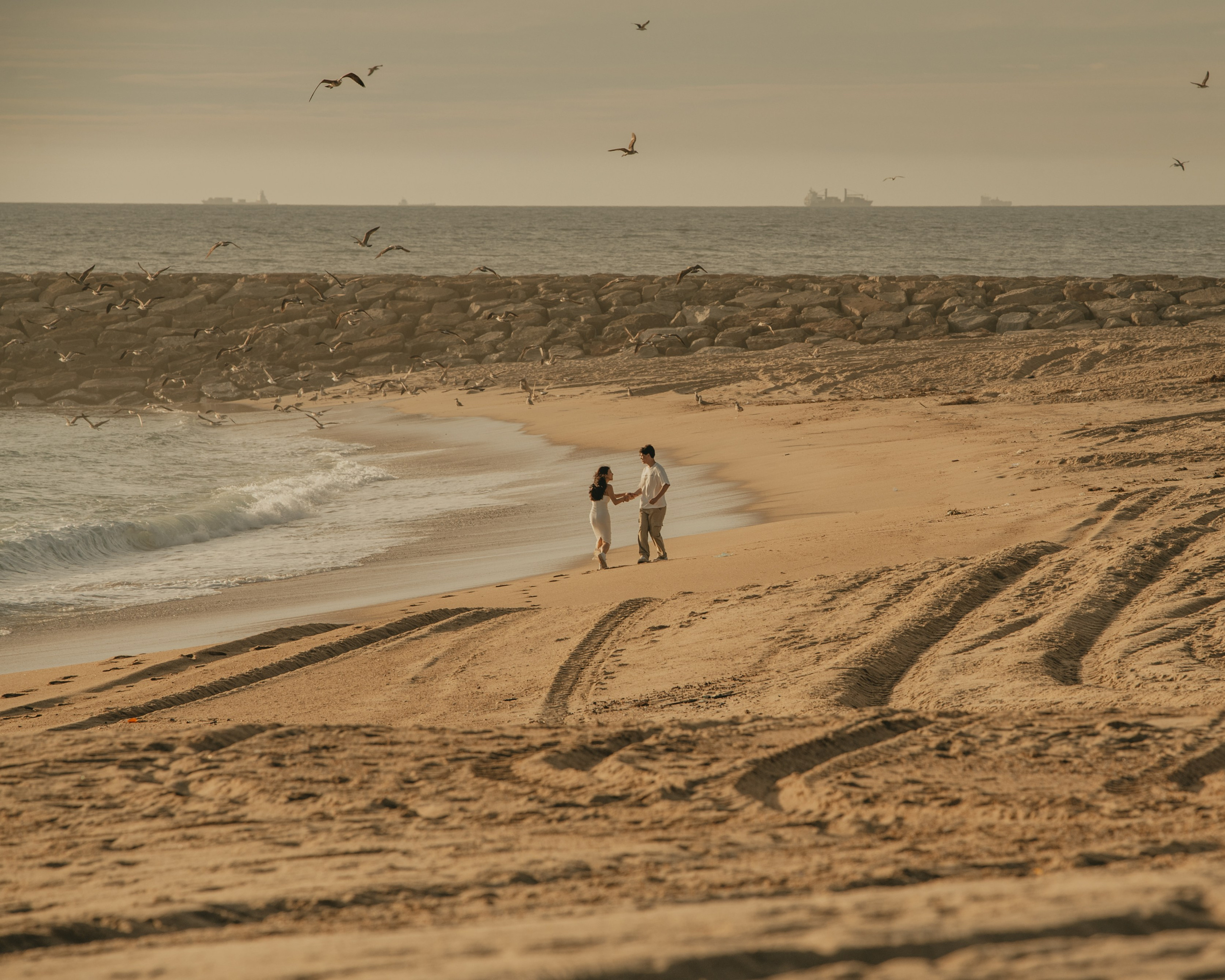 HELENA and PEDRO. Espinho. Anastasiia Antoniuk portrait, family and couple photographer, Portugal