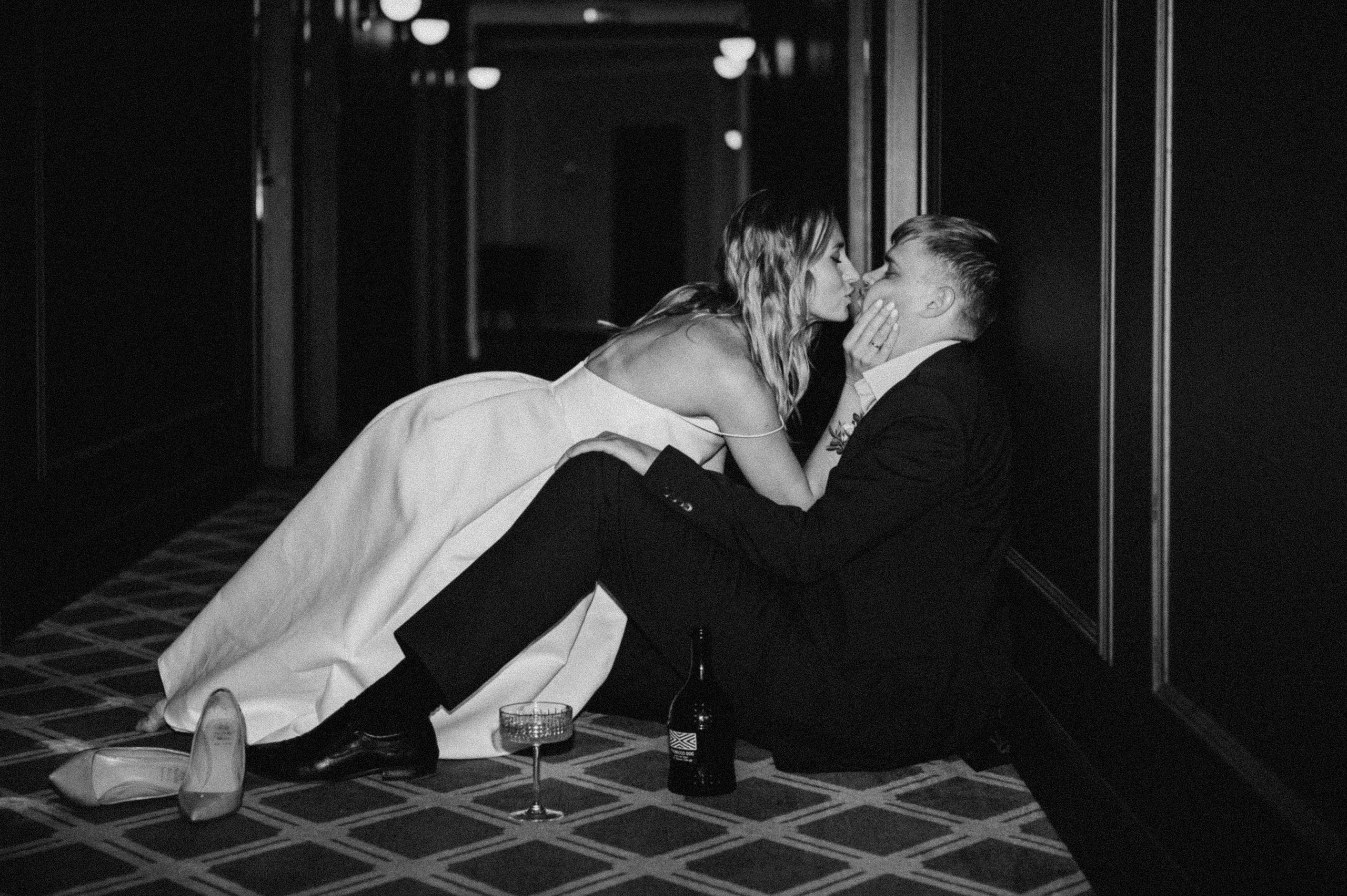 Свадебные фотографии. Фотограф в Барнауле Дарья Бутурлакина. Люби.Цени.Касайся