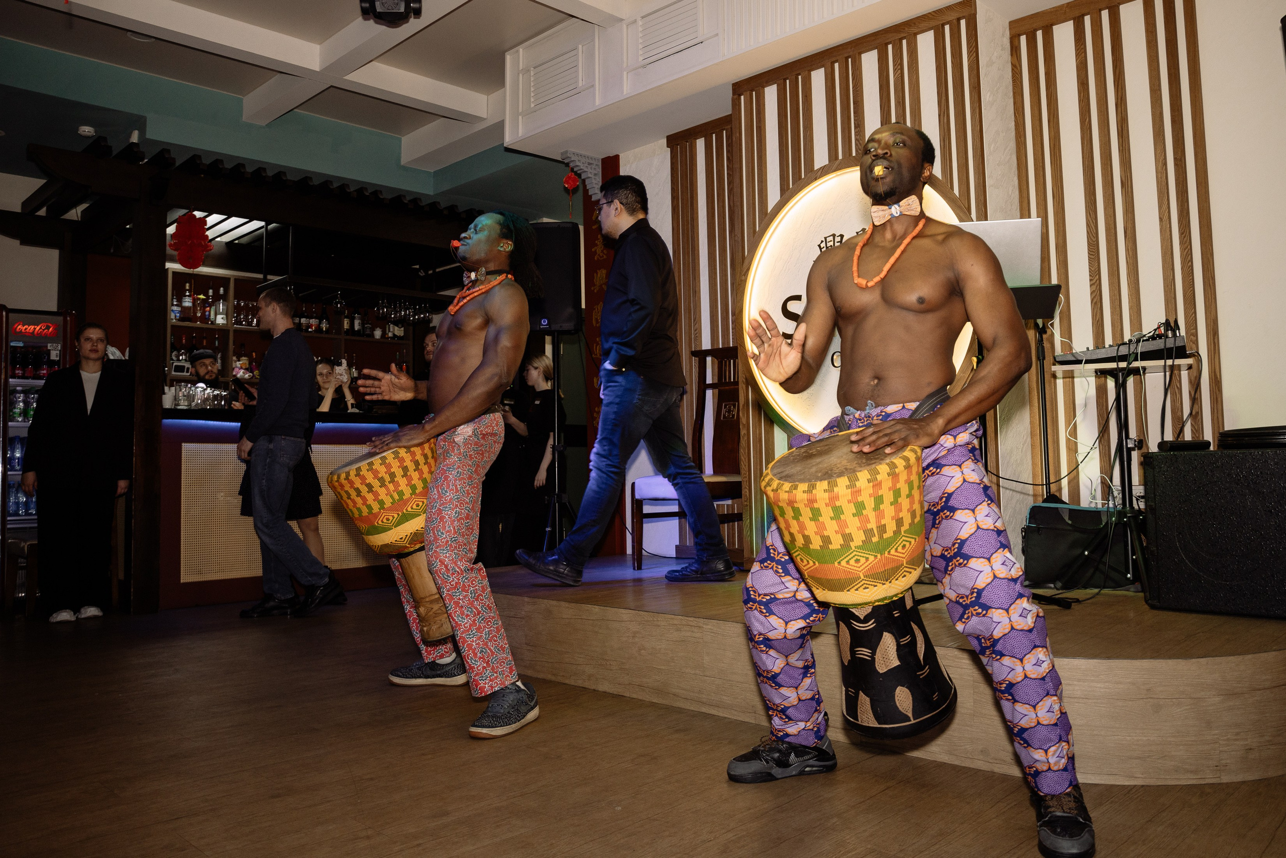 Вечеринка в кафе Sinlun. Фотограф Юлия Мальцева