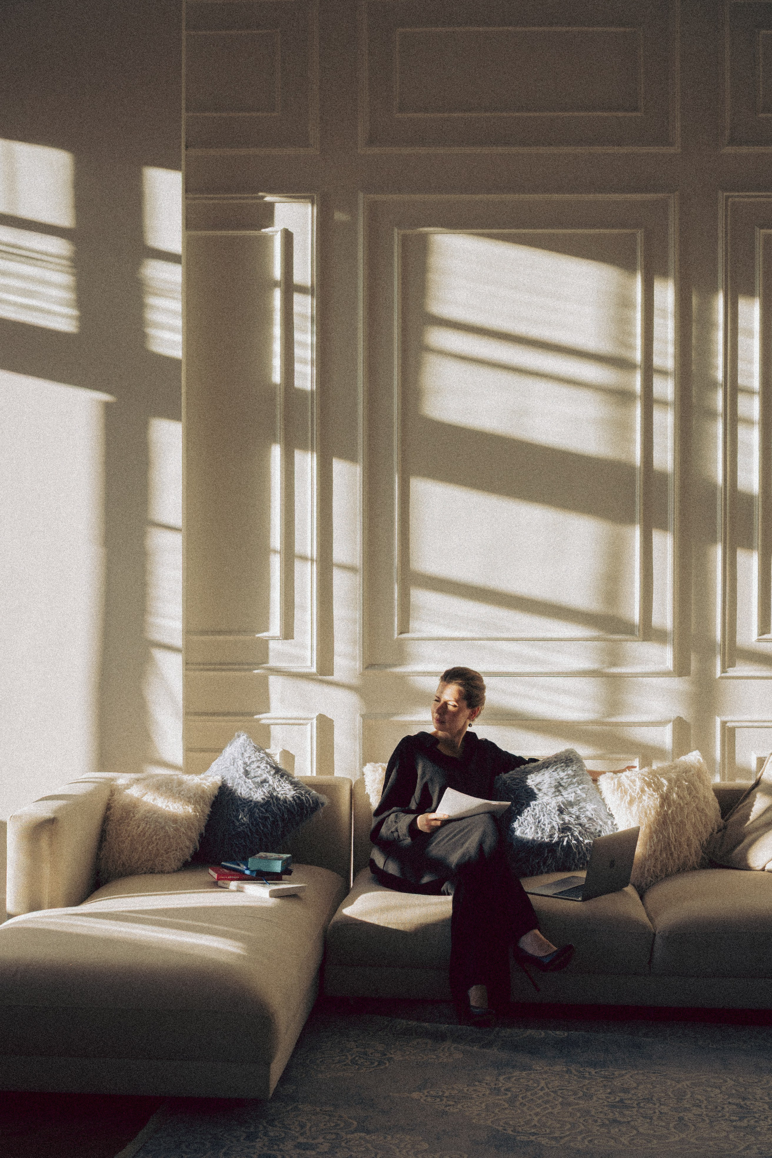 ФОТОСЕСИИЯ В СТУДИИ ДЛЯ ДЕВУШКИ ПСИХОЛОГА. Профессиональный фотограф, Санкт-Петербург — Виктория Богомолова