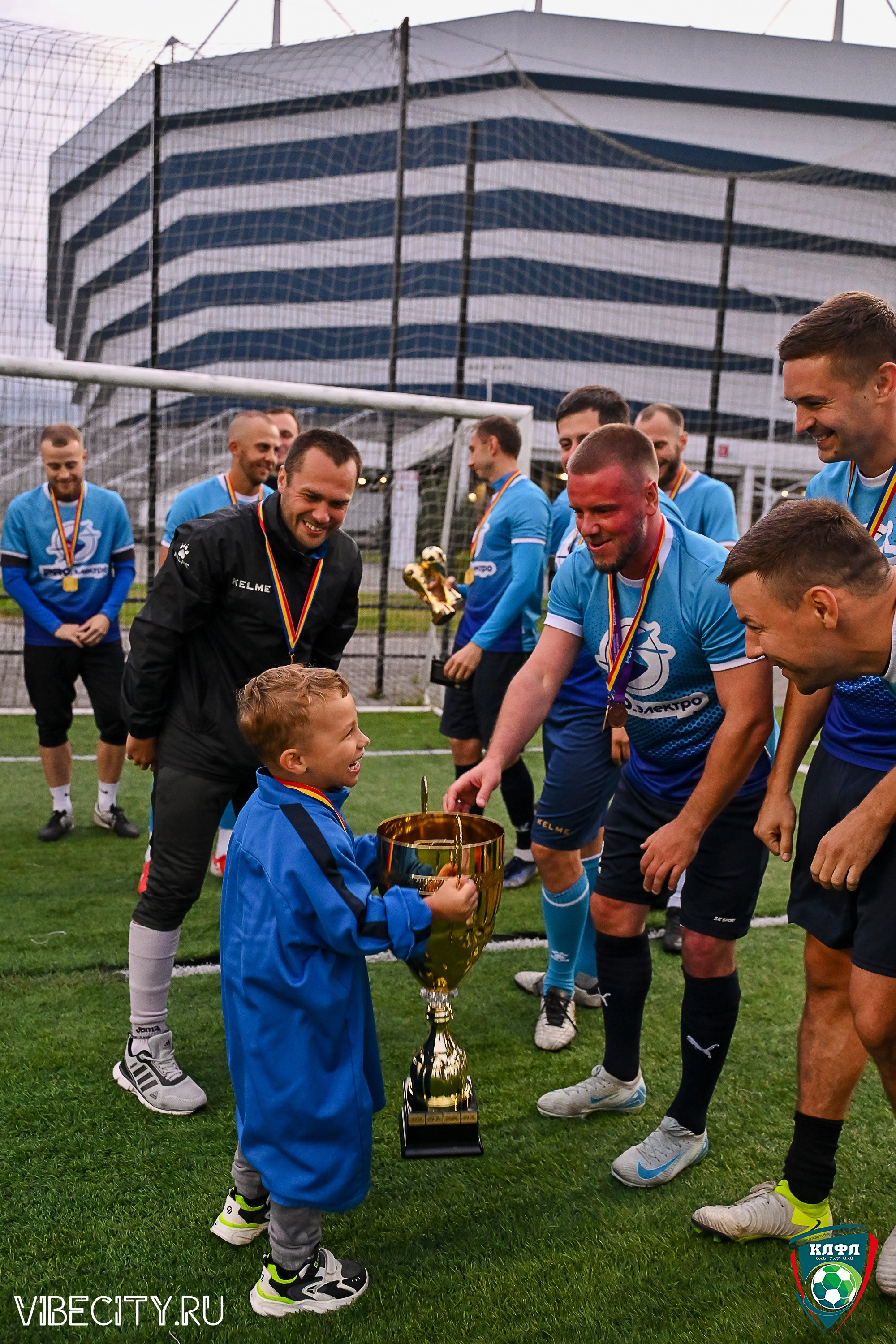 ФИНАЛЬНЫЕ МАТЧИ ПЛЕЙ-ОФФ XXl ЛЕТНЕГО КУБКА КАЛИНИНГРАДСКОЙ ЛФЛ. VIBECITY.RU Вайб Сити Ру Фоторепортажи Фотоотчеты Калининград