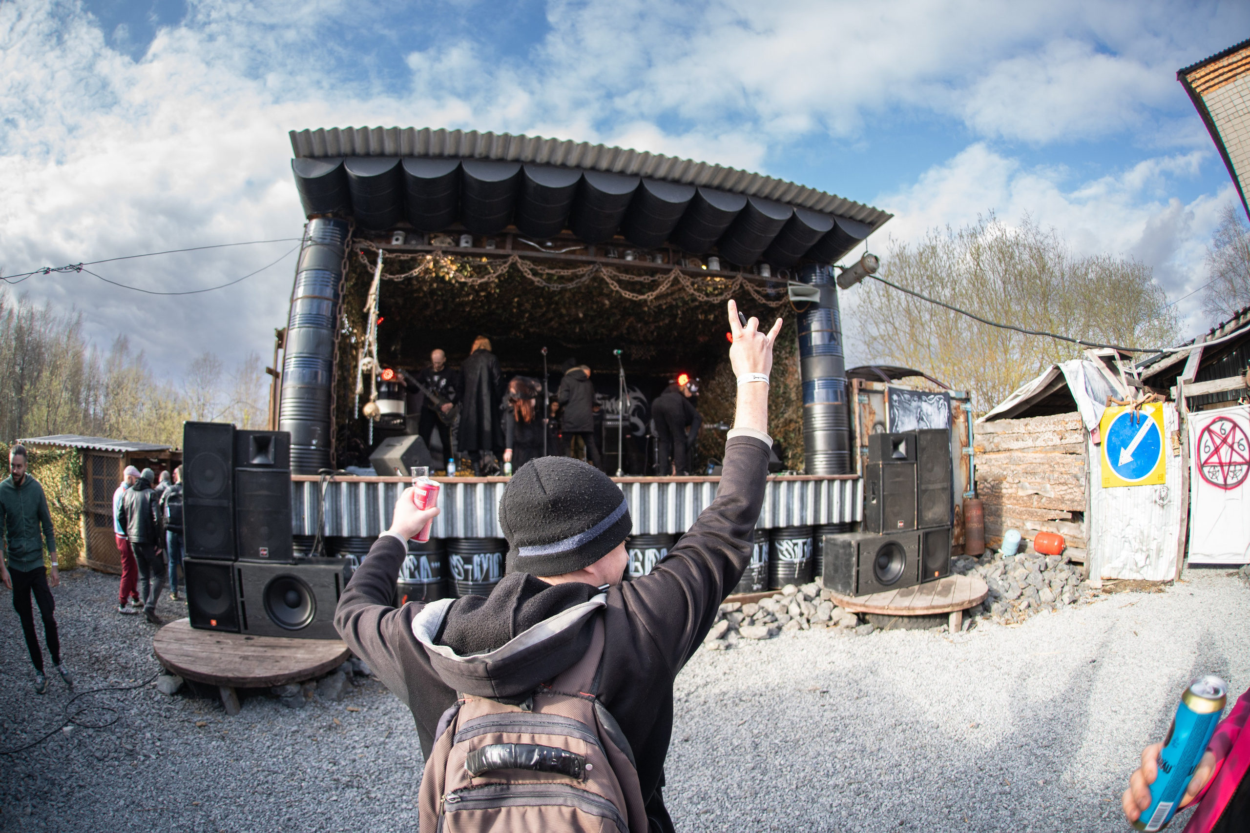 Фестиваль «ПОСРЕДИ КЛАДБИЩ И БОЛОТ»|Архангельск. Концертный и репортажный фотограф в Санкт-Петербурге Слава Пахомов