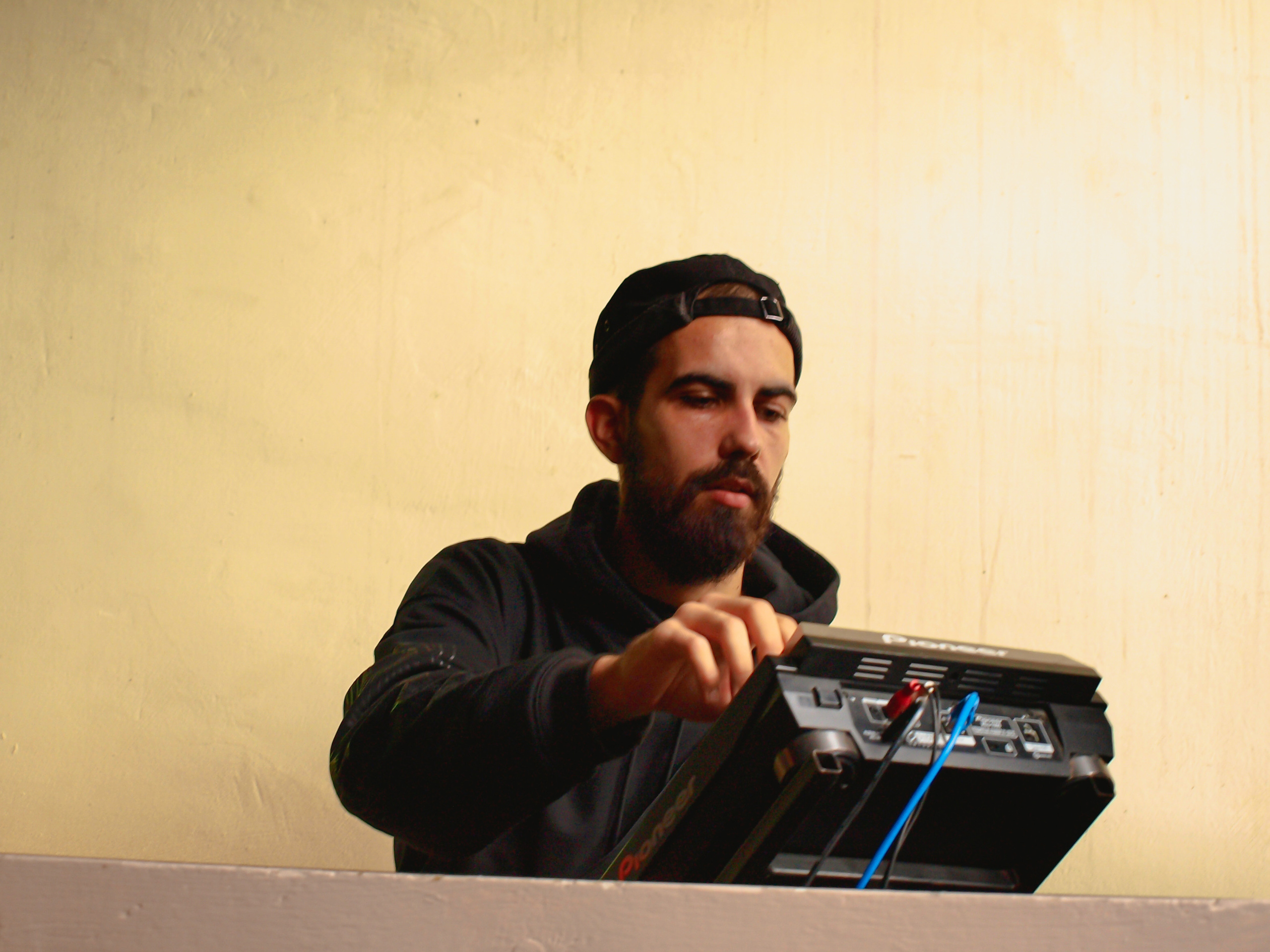 День рождения сети бургерных Hood Street Food. Репортаж. Женя Красовская | Портретный Фотограф | Визуал для брендов