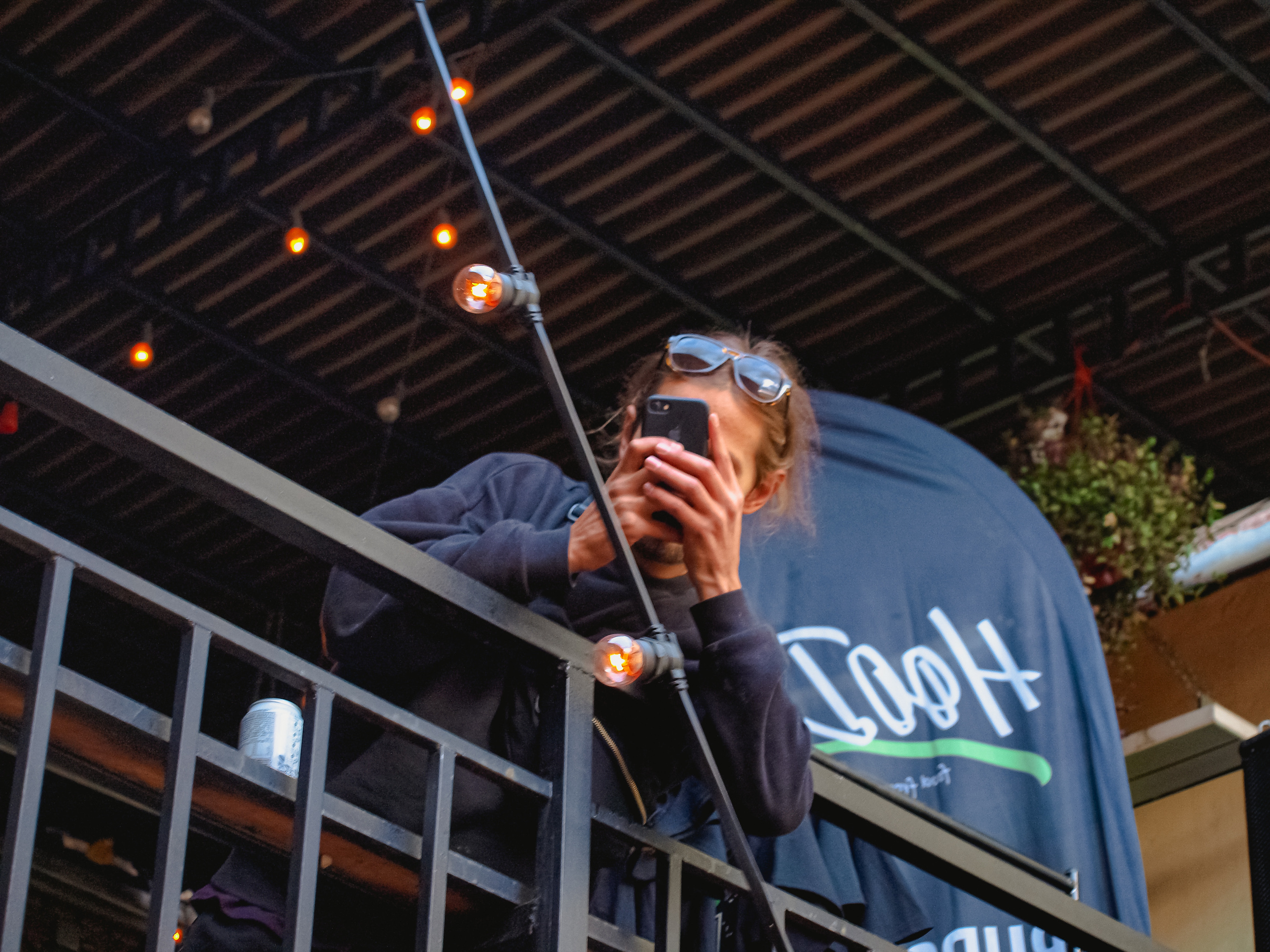 День рождения сети бургерных Hood Street Food. Репортаж. Женя Красовская | Портретный Фотограф | Визуал для брендов