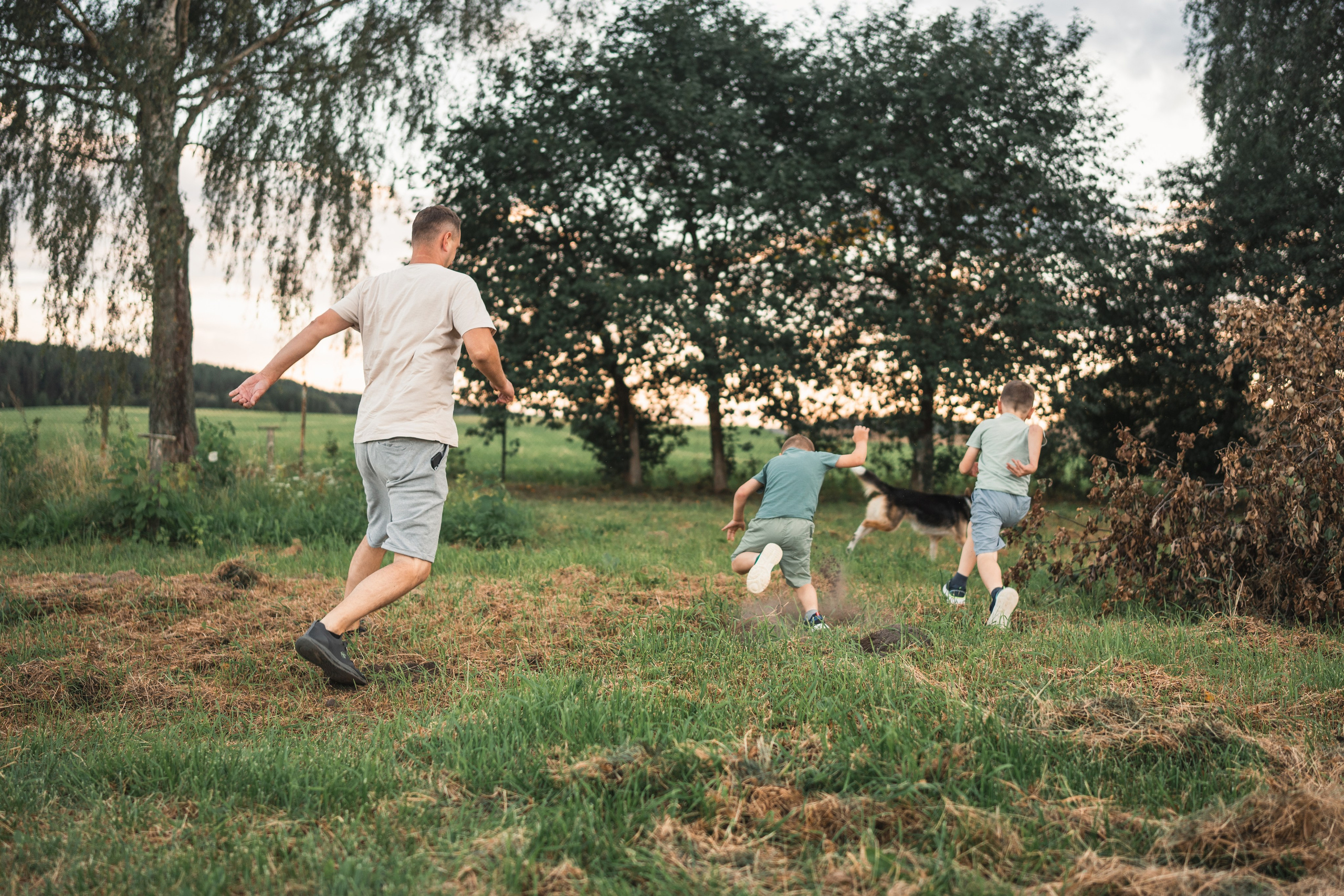 СЪЕМКА НА УЧАСТКЕ. Семья Юлии. Фотограф Марта Козел. Гродно, Беларусь