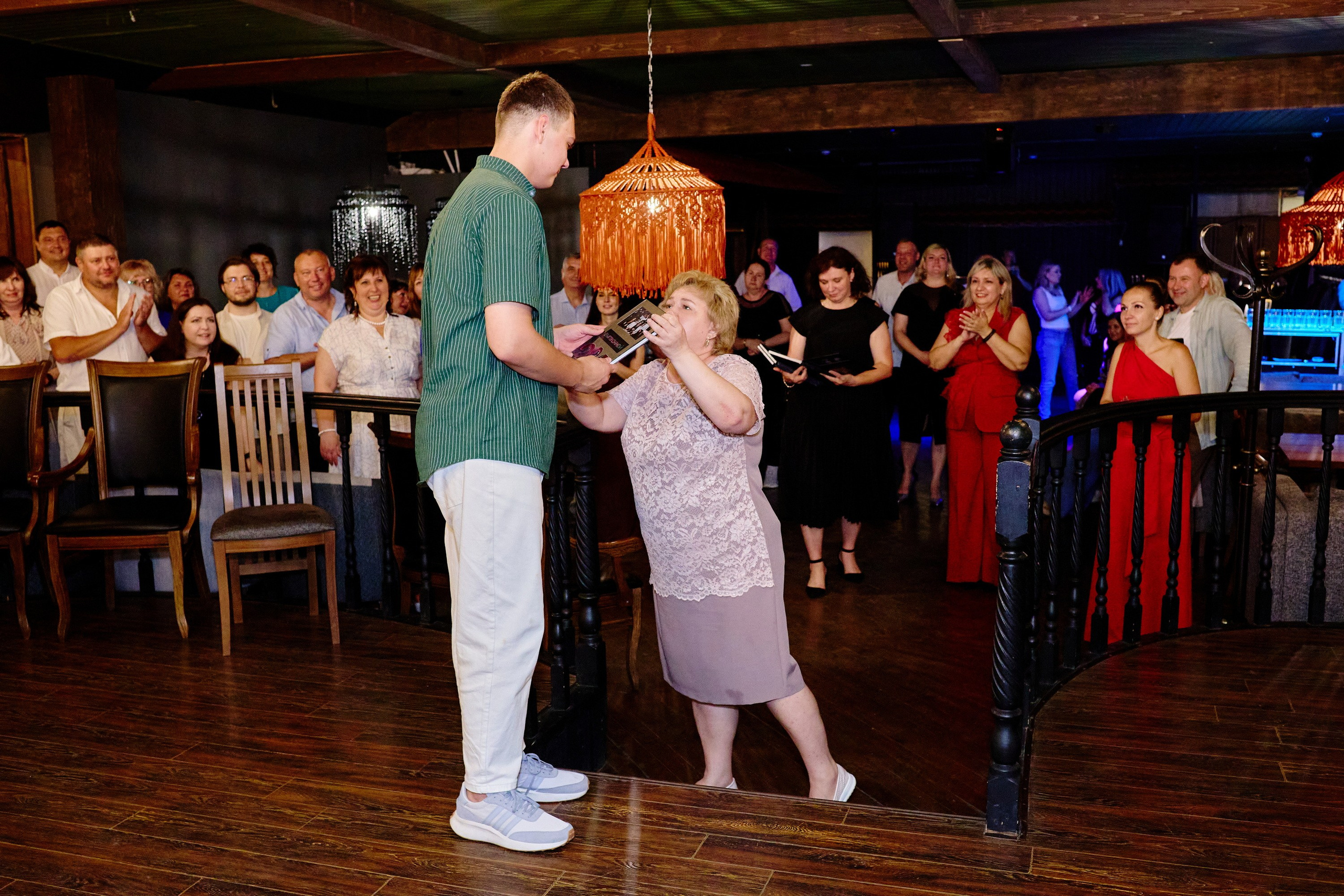 Выпускной 35 Сош. Фотограф Выпускные альбомы Таганрог Сергей Коробченко