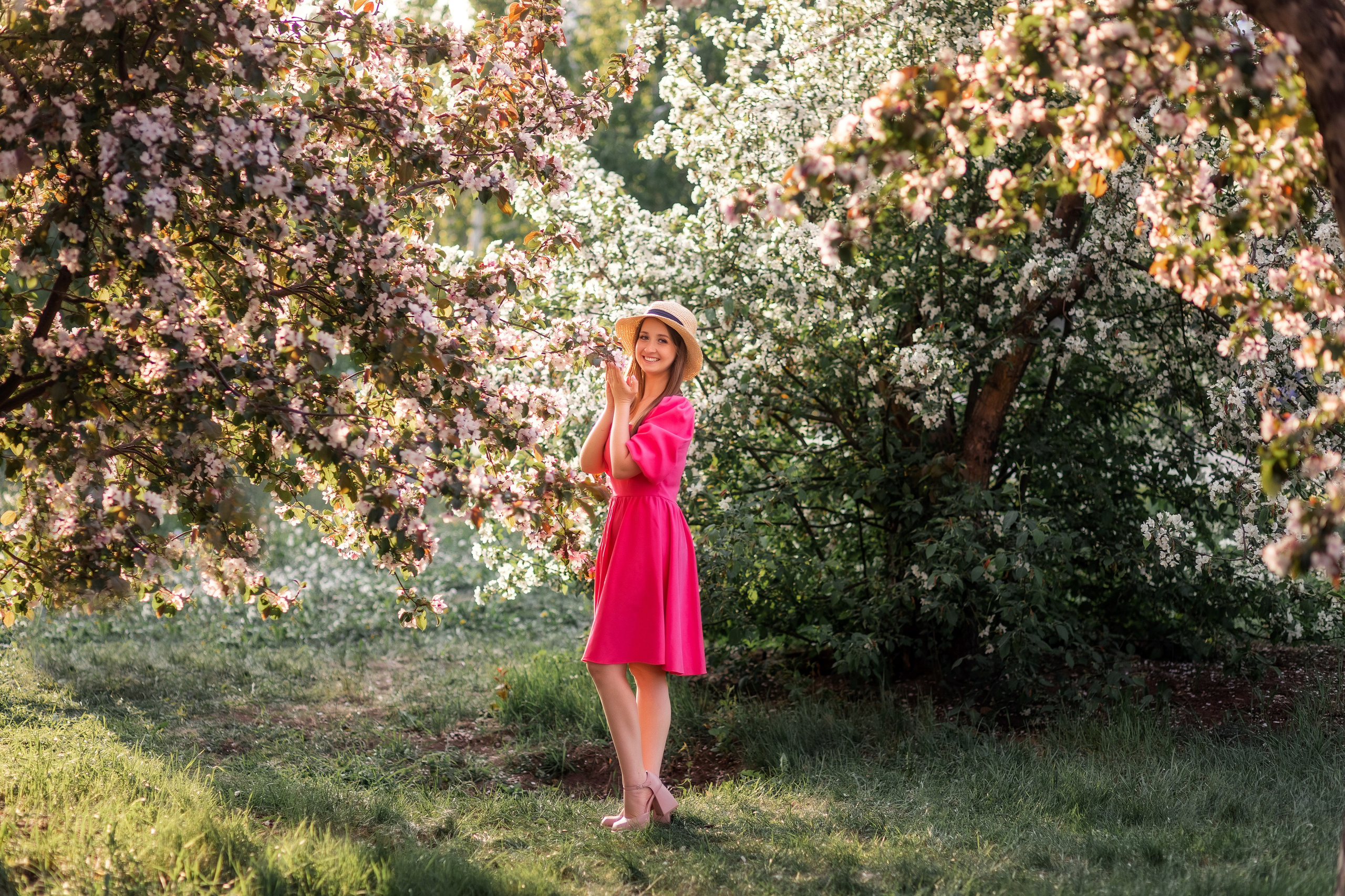 Алёна. Фотосессия в яблонях. Семейный и детский фотограф в Екатеринбурге Оксана Пипкина