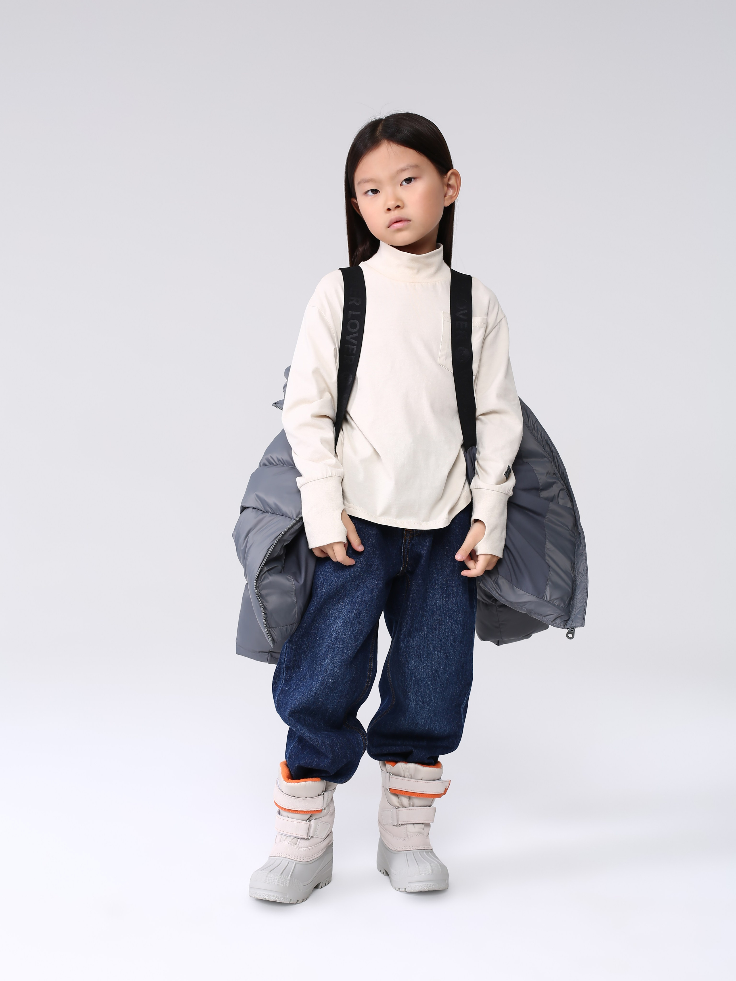 "Профессиональная детская фотосъемка для семейных портретов и воспоминаний""Высококачественная детская съемка новорожденных и малышей в студии""Рекламная детская фотосъемка для альбомов и подарков""Студийная детская съемка с креативными декорациями и позами""Коммерческая детская фотосъемка для маркетинга детских товаров""Фотография детской съемки с акцентом на эмоции и улыбки""Семейная детская съемка для портфолио и социальных сетей""Профессиональная детская фотосъемка с мягким освещением""Рекламные фото детской съемки для сайтов и брошюр""Высокоточная детская съемка для воспоминаний и презентаций""Детская фотосъемка высокого разрешения для семейных альбомов""Коммерческая детская съемка с фокусом на радость и развитие""Студийная фотосъемка детской съемки для брендов и маркетинга""Фотографии детской съемки для подарков и увеличения клиентов""Профессиональная детская съемка для каталогов и семейных историй" "Профессиональная каталожная фотосъемка товаров для e-commerce и интернет-магазинов""Высококачественная каталожная съемка одежды и аксессуаров с белым фоном""Рекламная каталожная фотосъемка для маркетинга продуктов и брендов""Студийная каталожная съемка с детальной проработкой текстур и материалов""Коммерческая каталожная фотосъемка для каталогов и онлайн-платформ""Фотография каталожной съемки с акцентом на дизайн и презентацию товаров""Предметная каталожная съемка для увеличения продаж в e-commerce""Профессиональная каталожная фотосъемка с использованием студийного освещения""Рекламные фото каталожной съемки для сайтов и социальных сетей""Высокоточная каталожная съемка товаров для презентаций и брошюр""Каталожная фотосъемка высокого разрешения для онлайн-магазинов""Коммерческая каталожная съемка с фокусом на качество и детализацию""Студийная каталожная фотосъемка для брендов и ритейла""Фотографии каталожной съемки для маркетинговых кампаний""Профессиональная каталожная съемка для каталогов и увеличения конверсии"