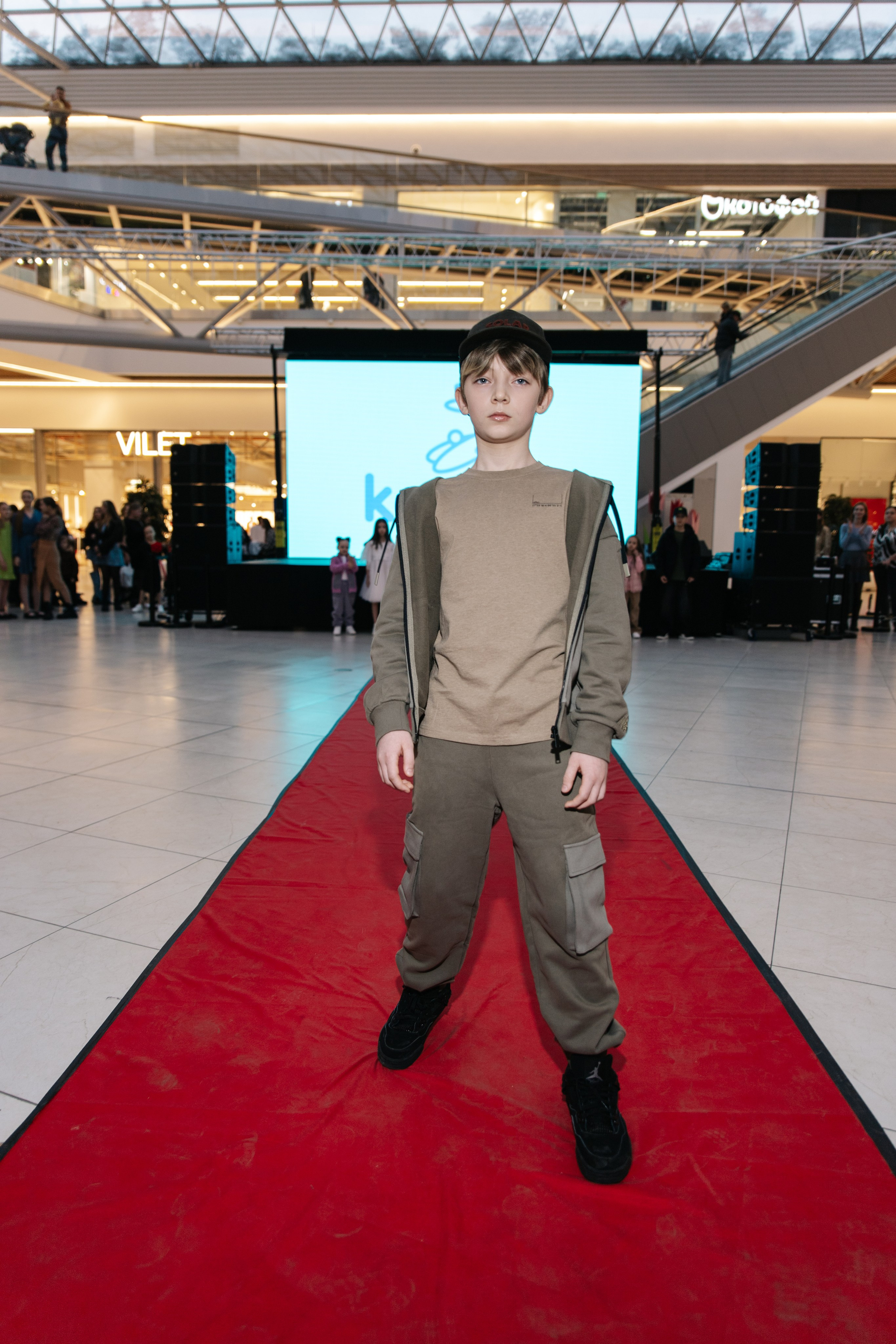 Показ HAPPY KIDS. Анна Таркина