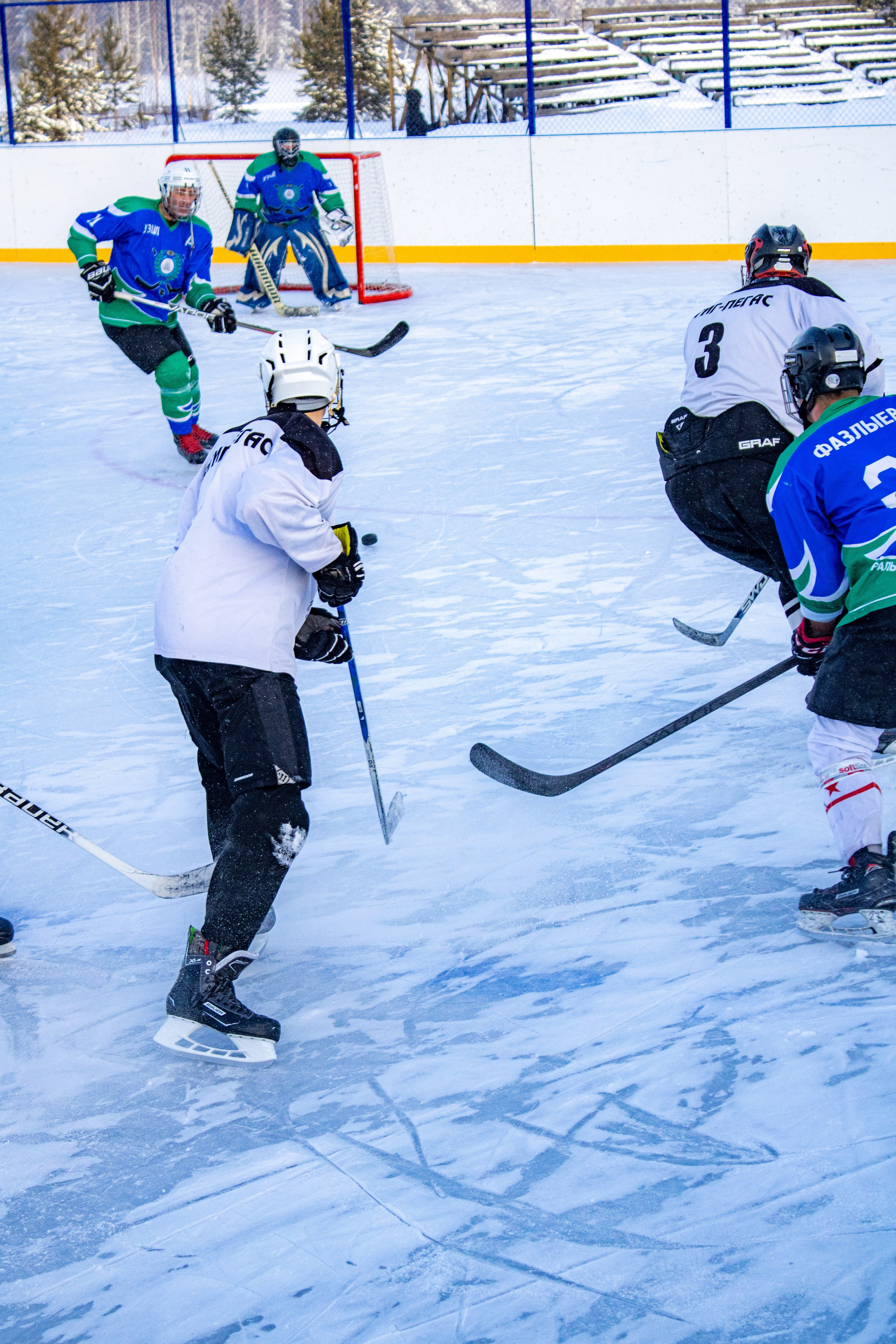 Хоккей г.п Атиг-г.п Дружинино