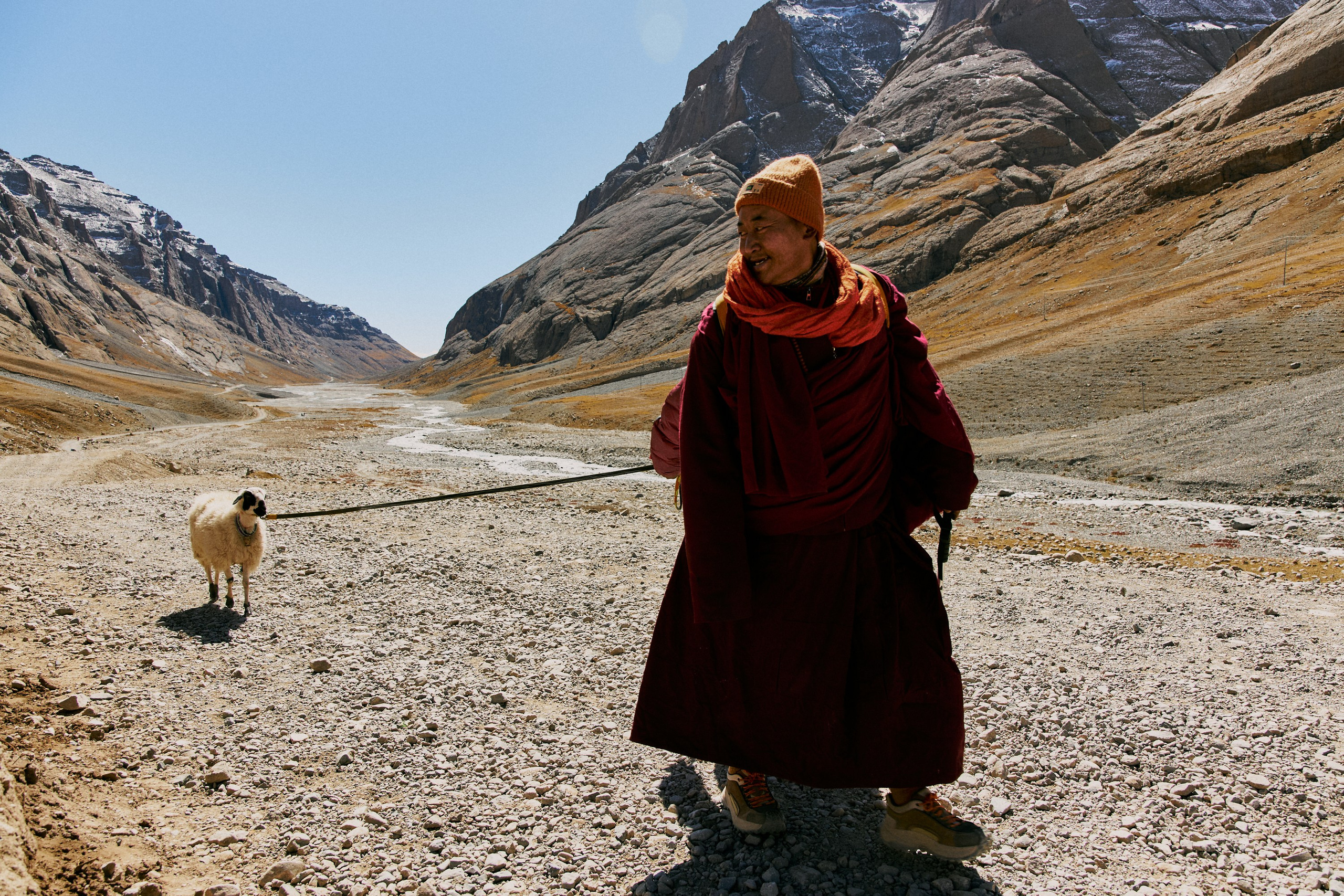 TRAVEL. EVGENYA PERESADOVA