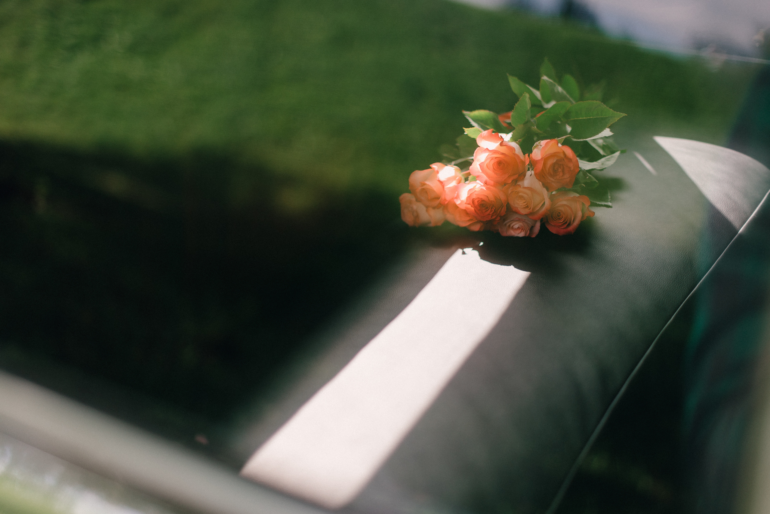 Саша и Катя. Прокат Аренда ретро автомобилей Волга ГАЗ 21  Кострома