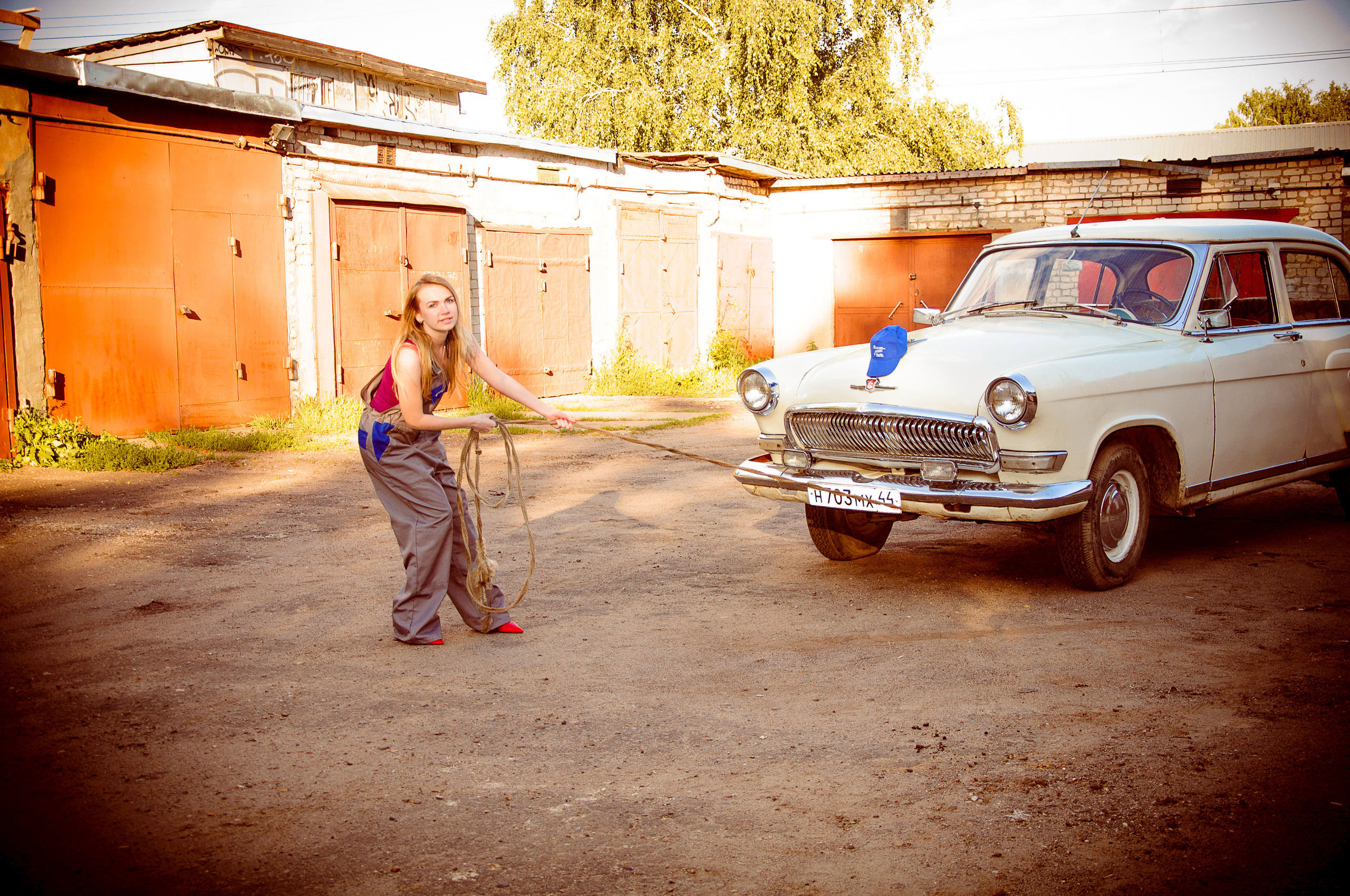 Диана. Прокат Аренда ретро автомобилей Волга ГАЗ 21  Кострома